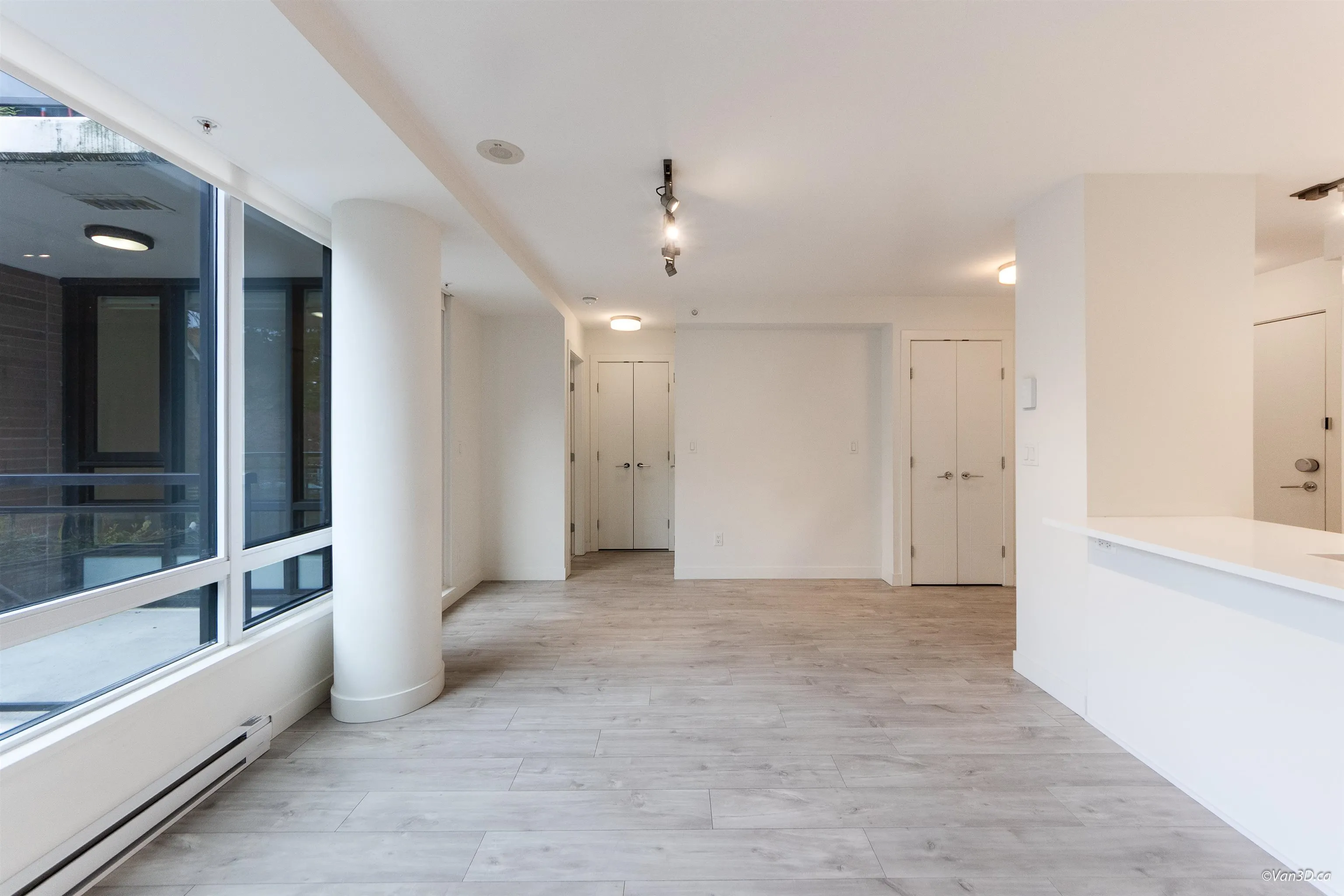 3xx 238 W Broadway