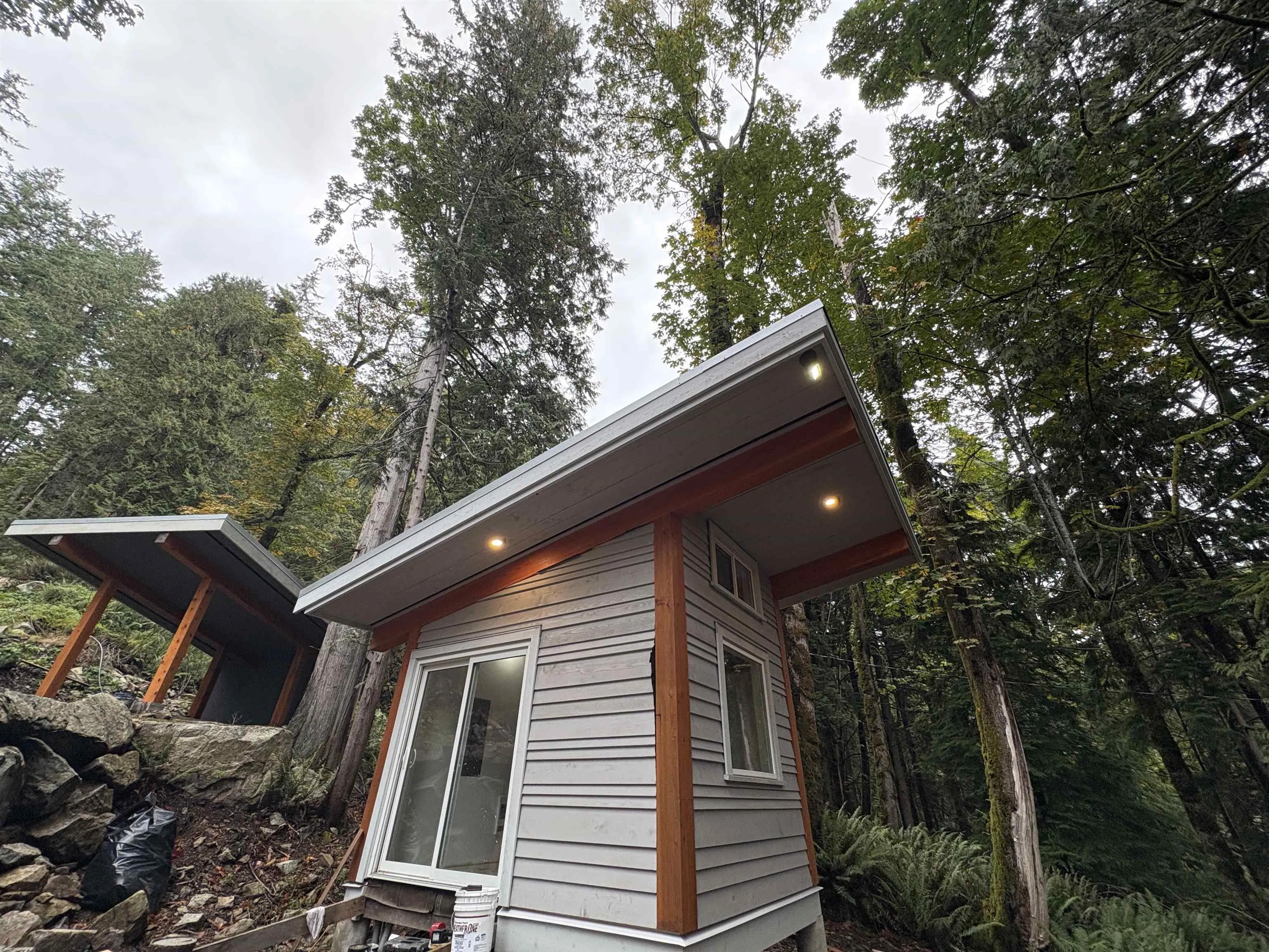 883 West Bay Road