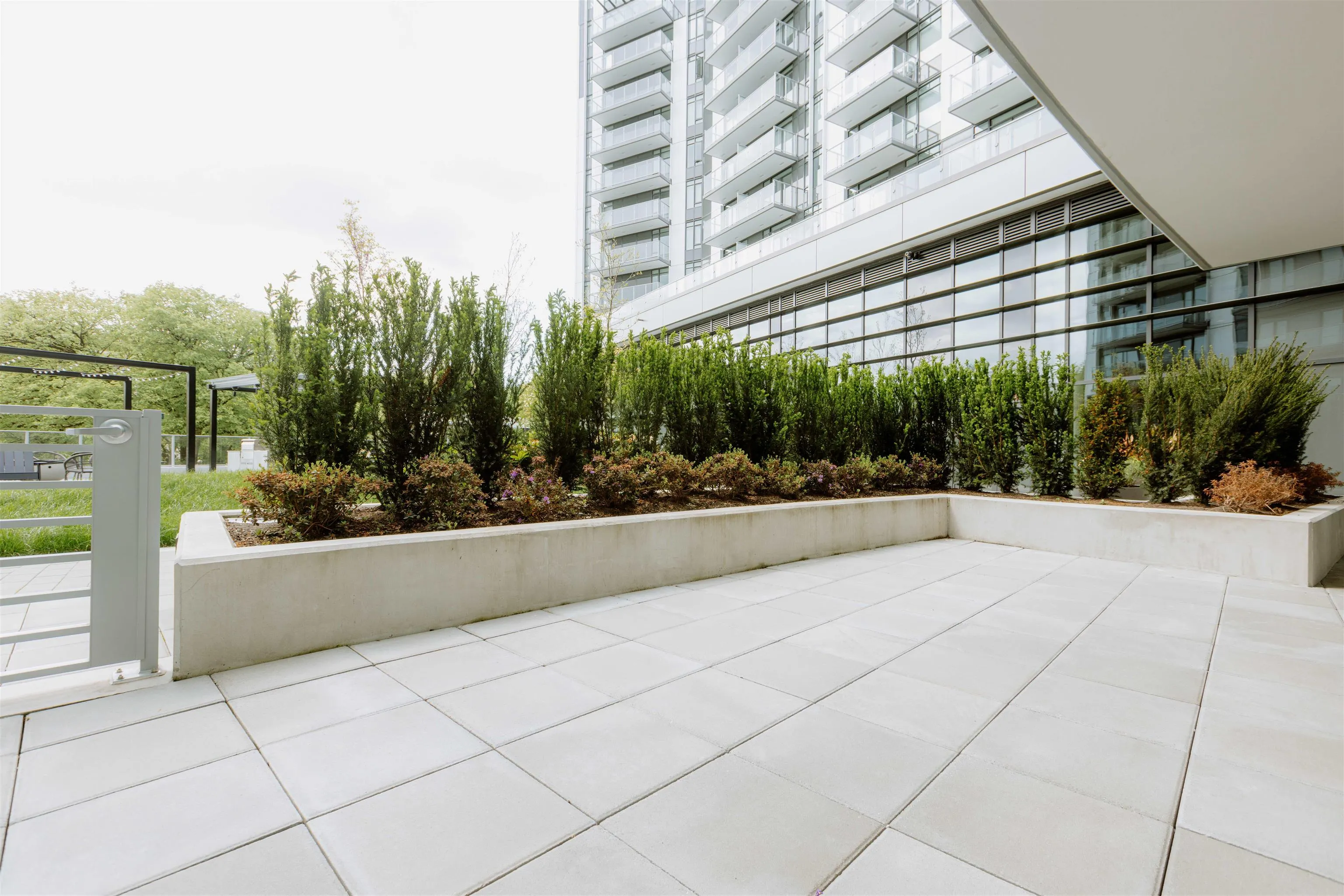 224 6808 Minoru Boulevard