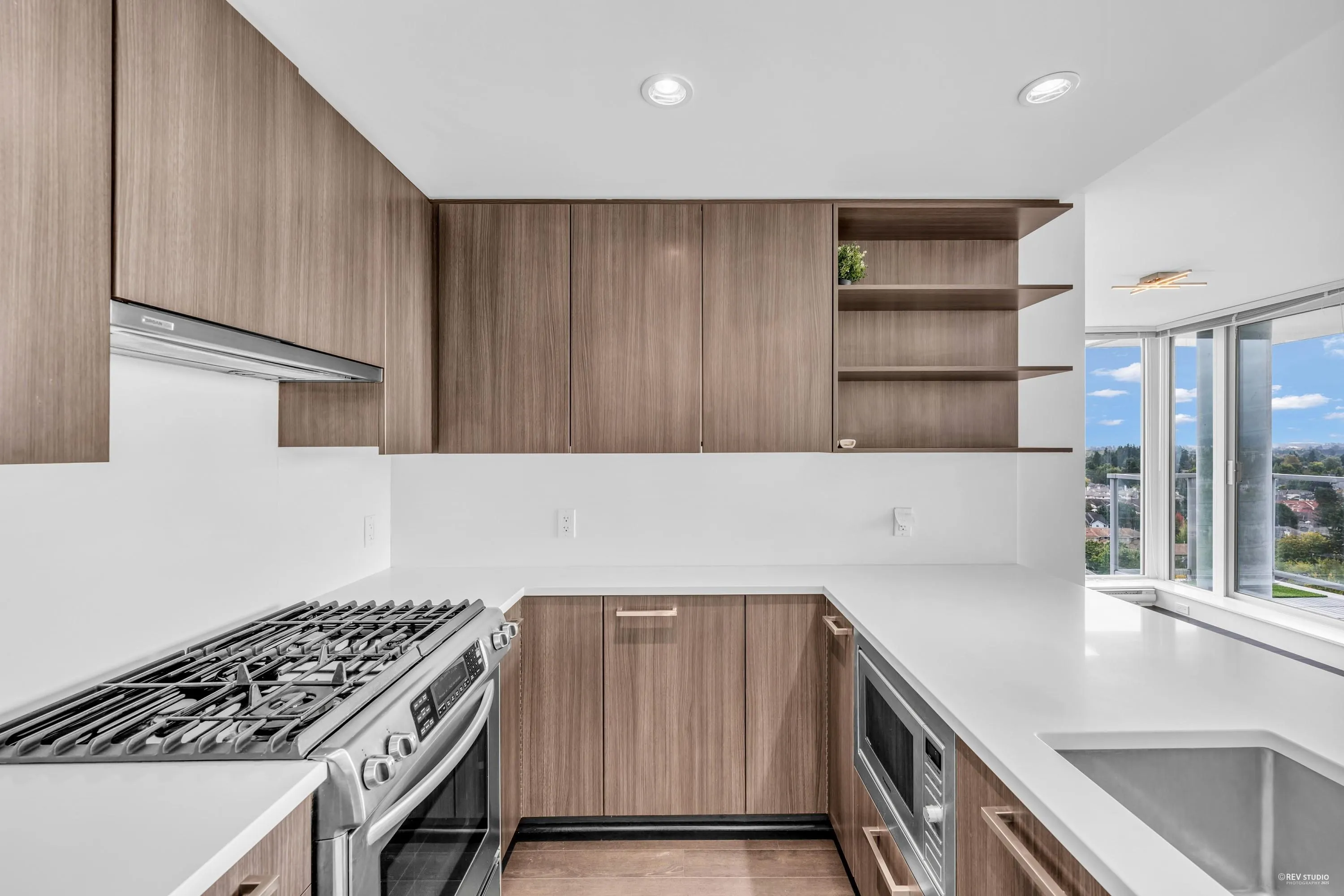 1802 8288 Granville Avenue