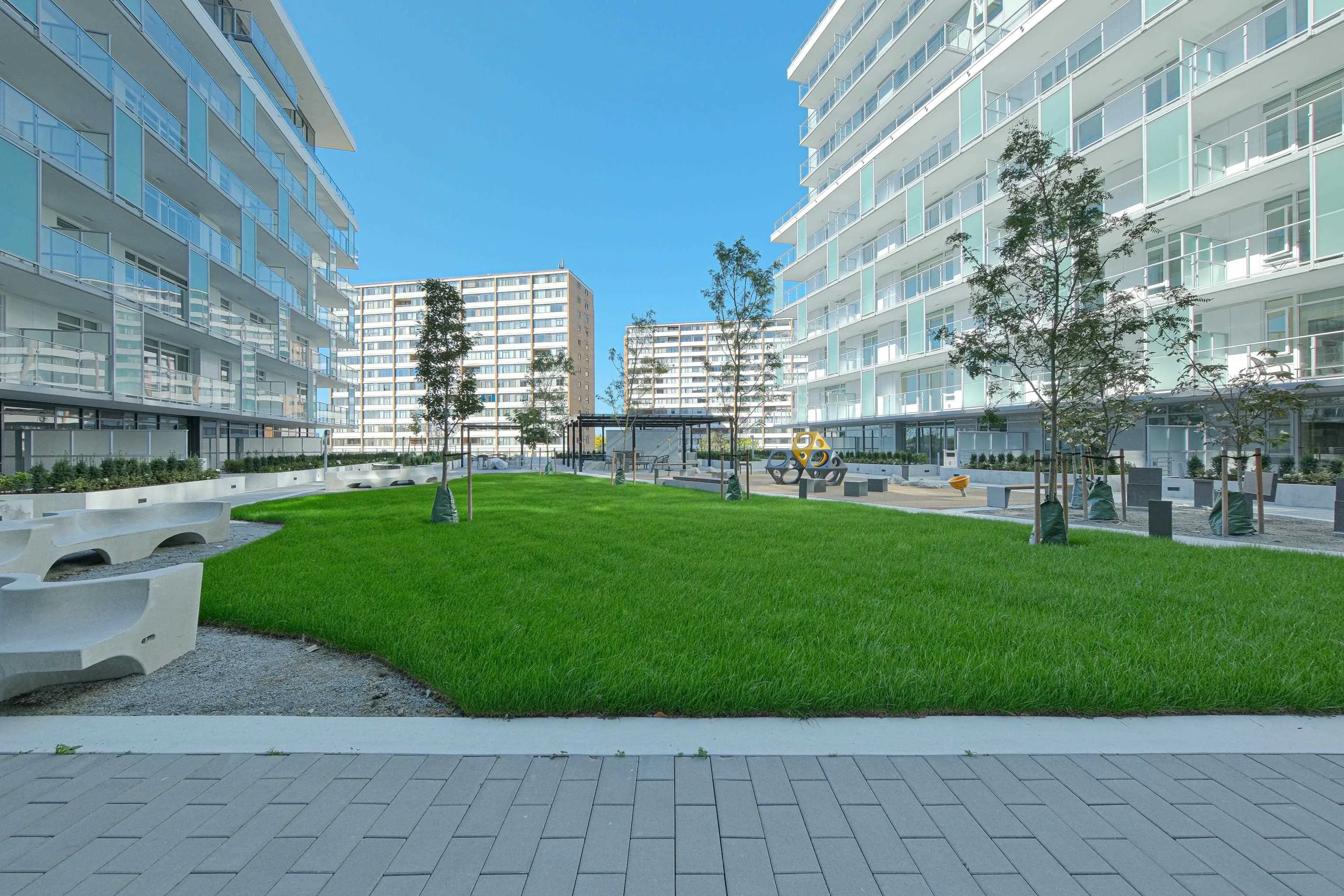 762 6600 Minoru Boulevard
