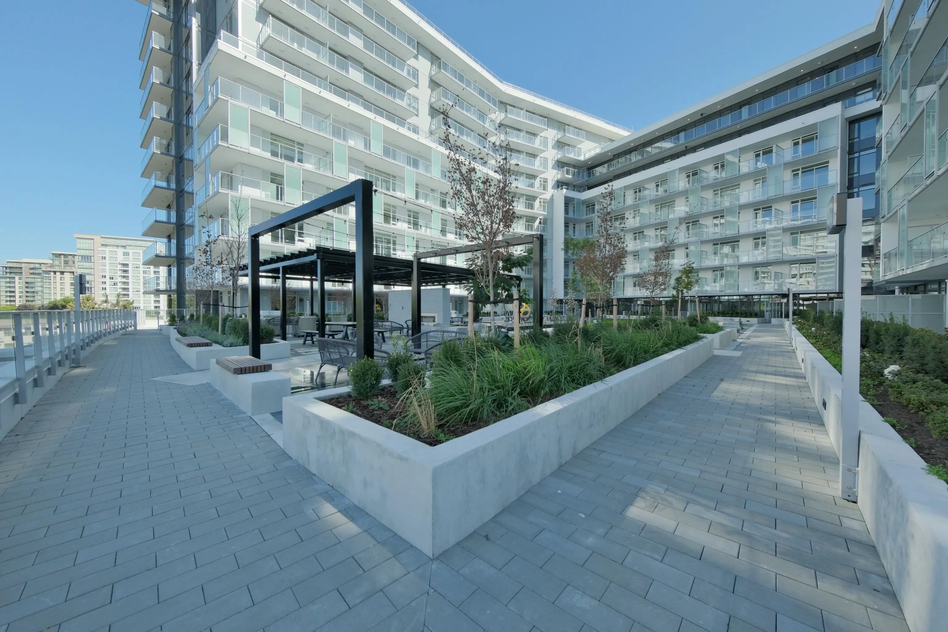 762 6600 Minoru Boulevard