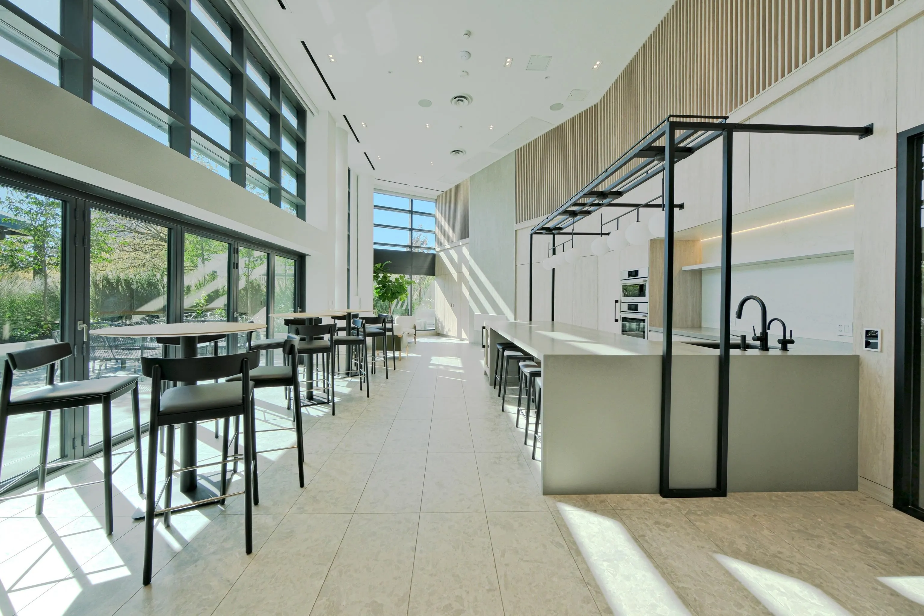 762 6600 Minoru Boulevard