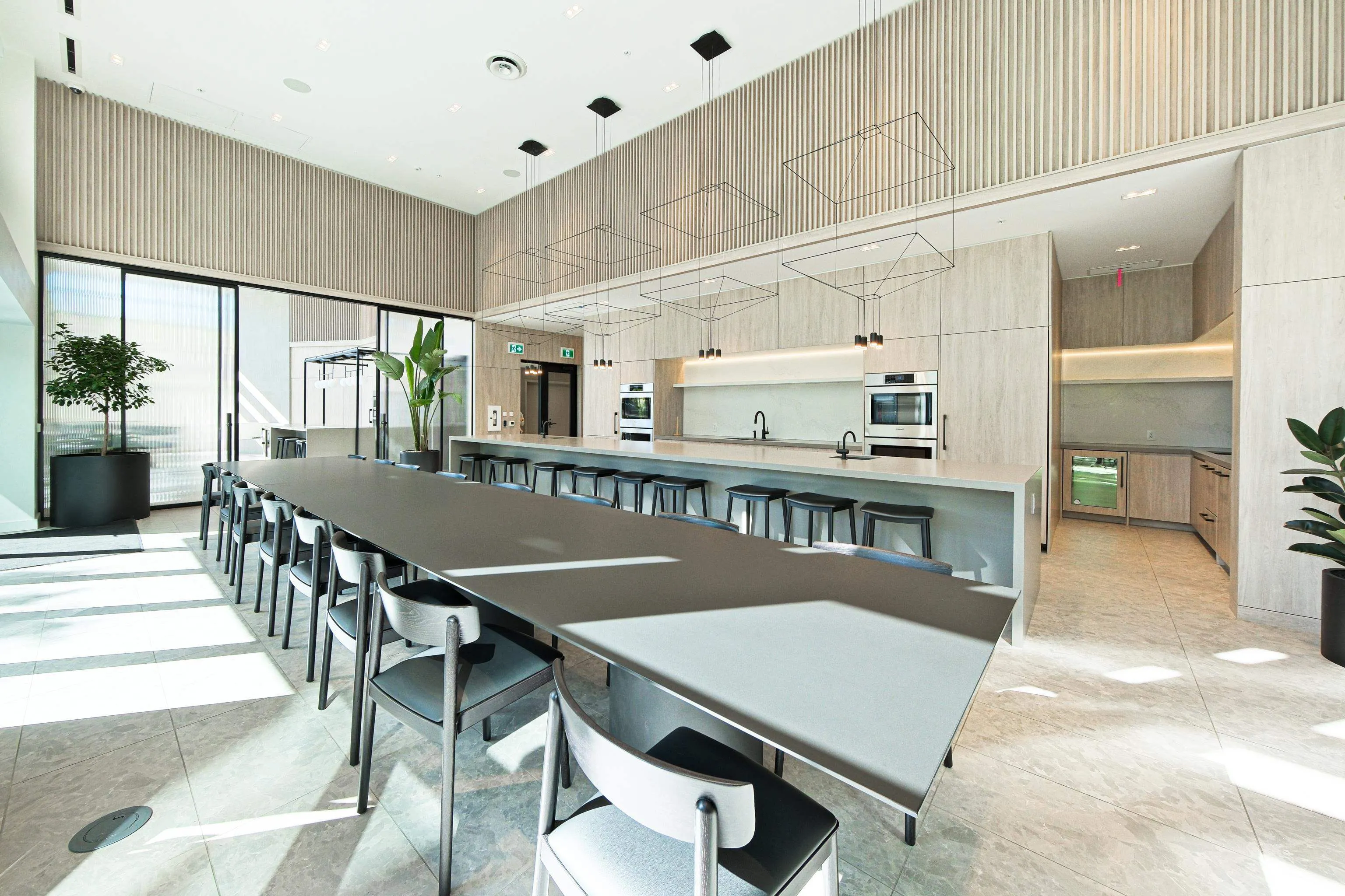 762 6600 Minoru Boulevard