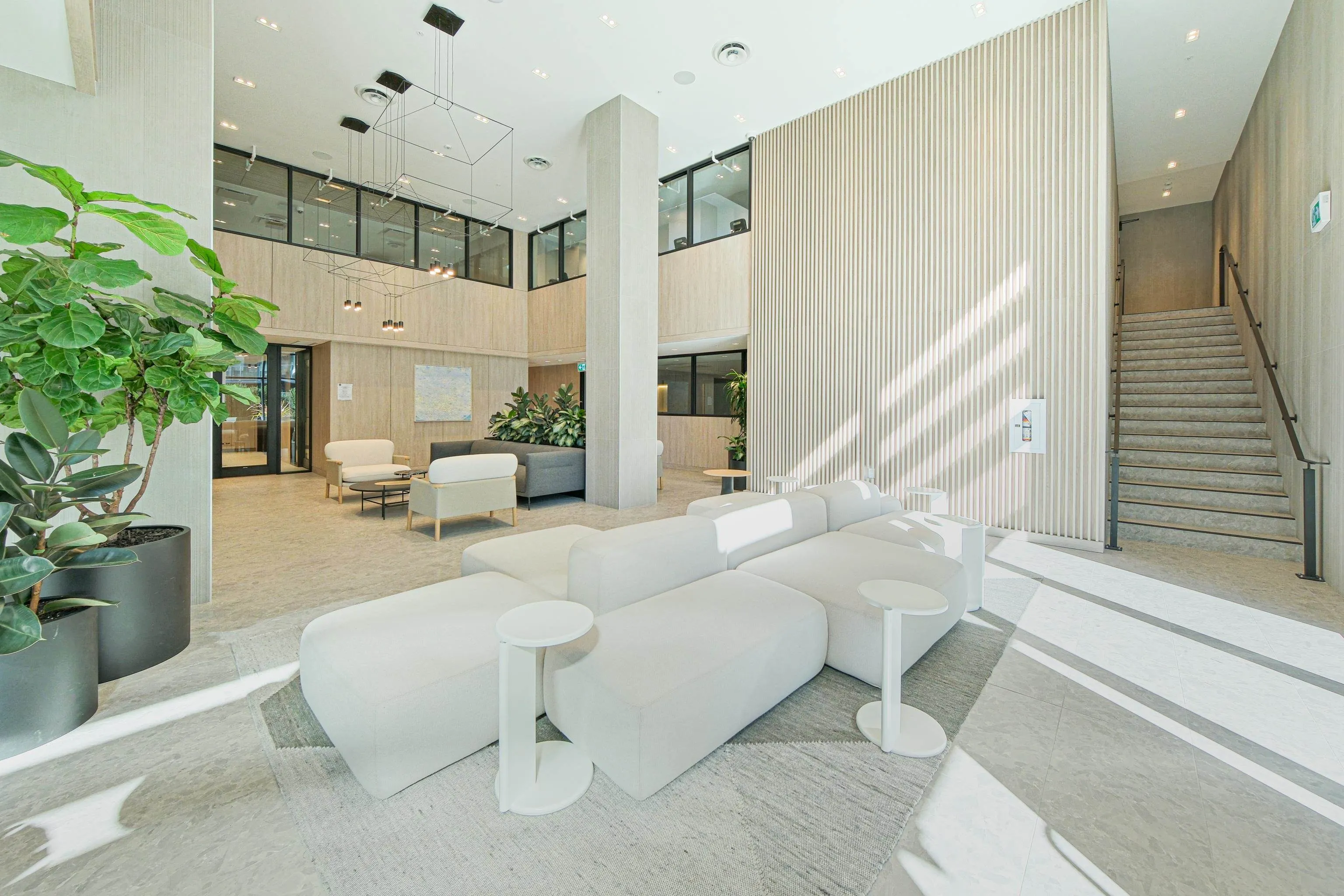 762 6600 Minoru Boulevard