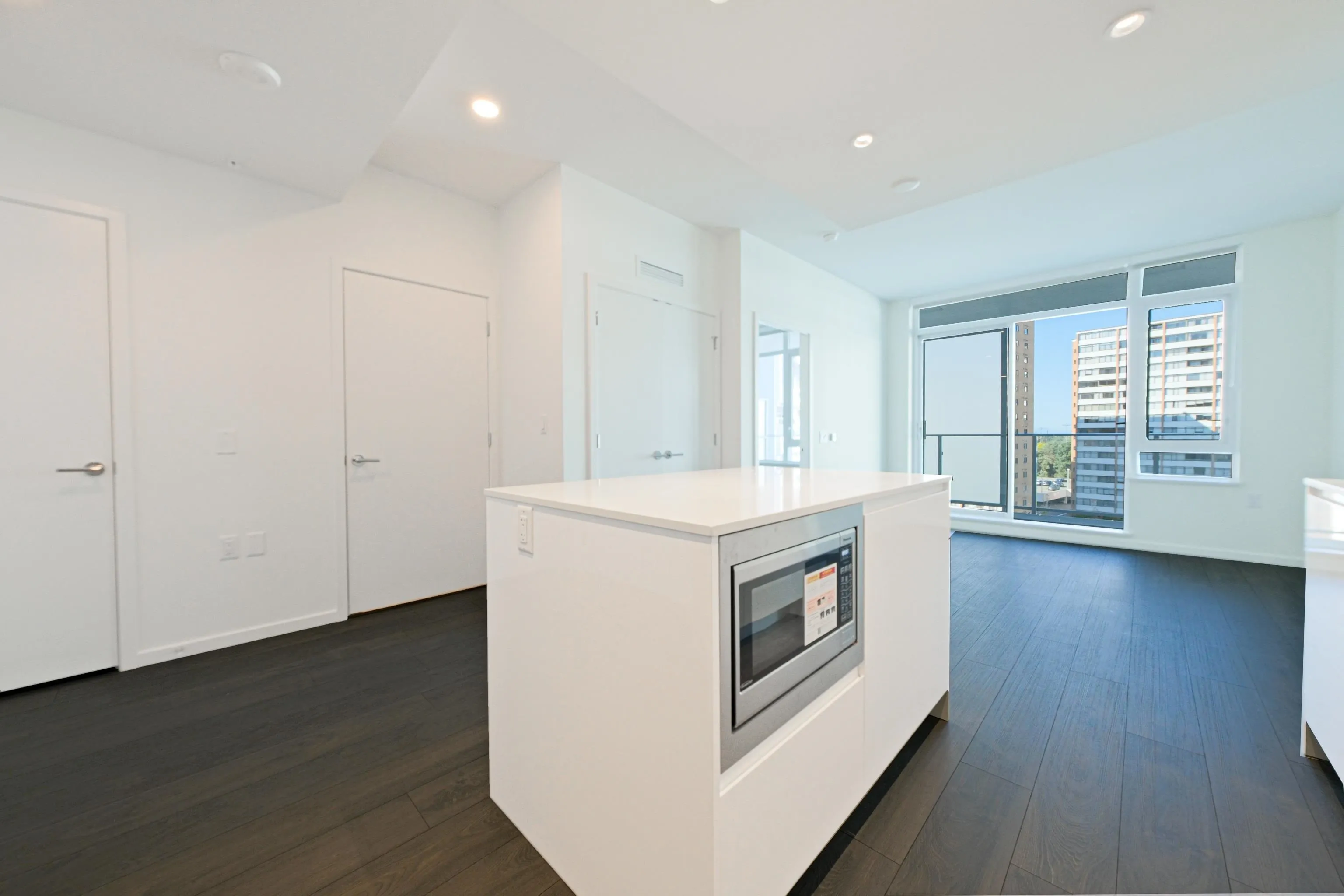 762 6600 Minoru Boulevard