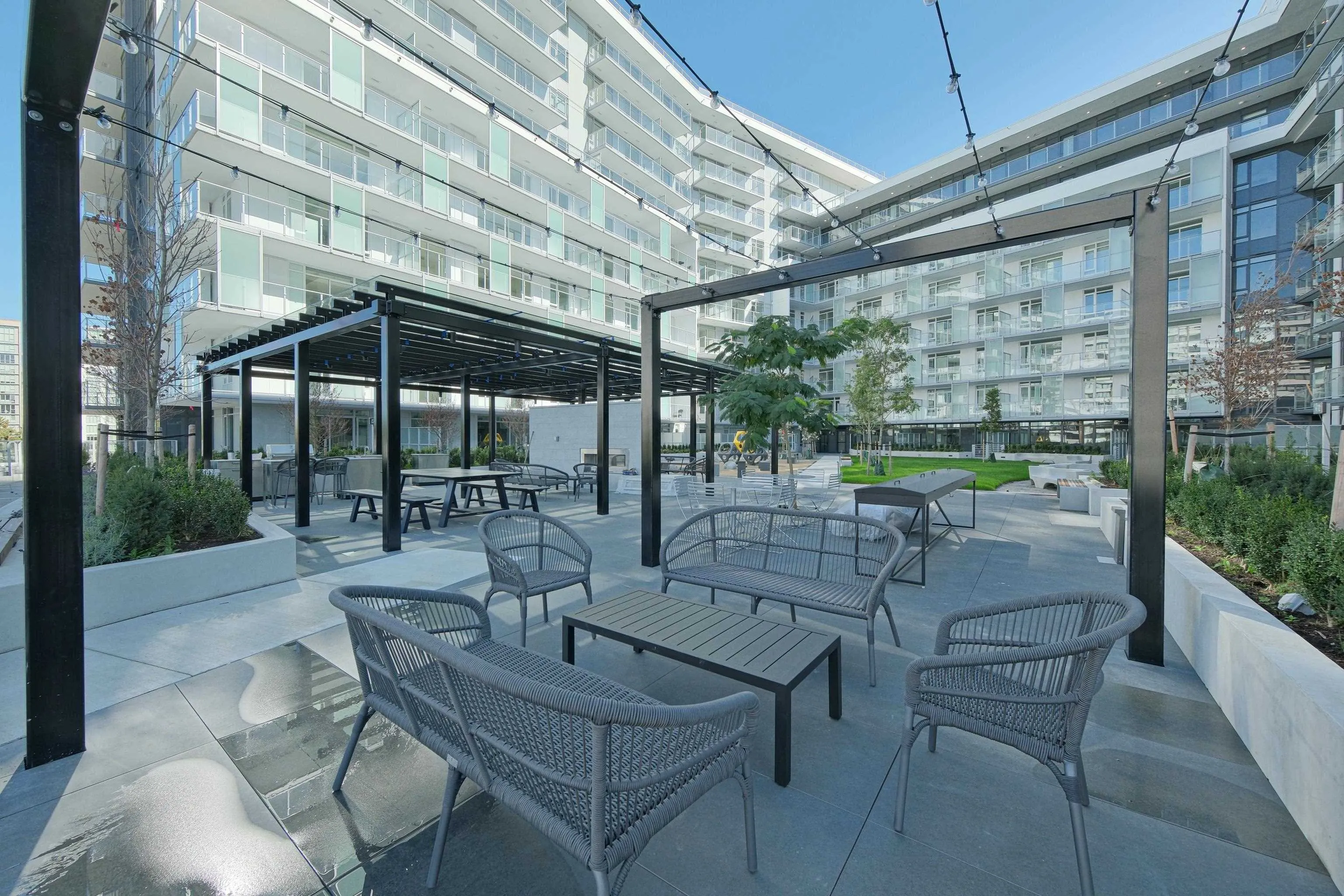 762 6600 Minoru Boulevard