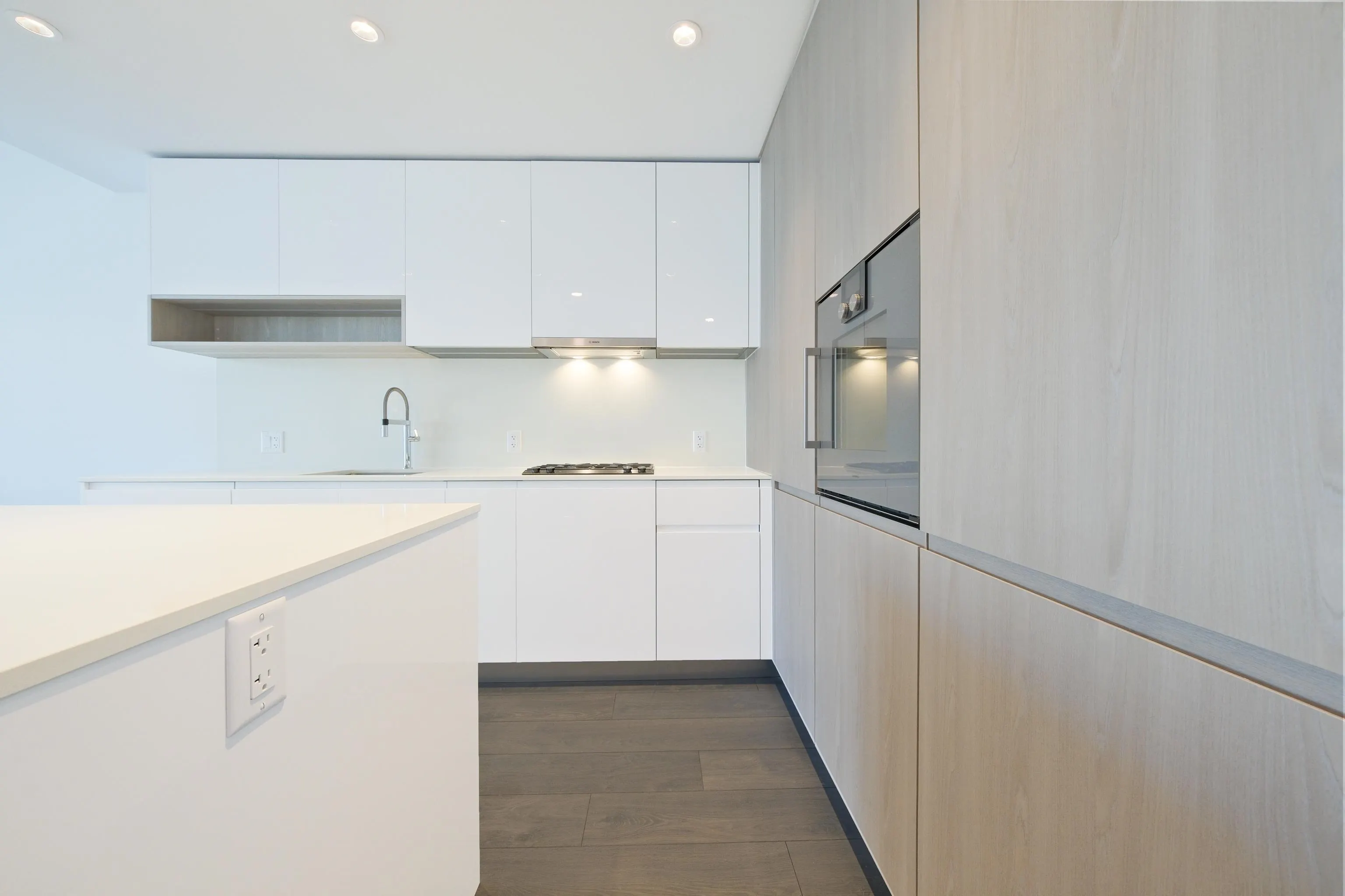762 6600 Minoru Boulevard