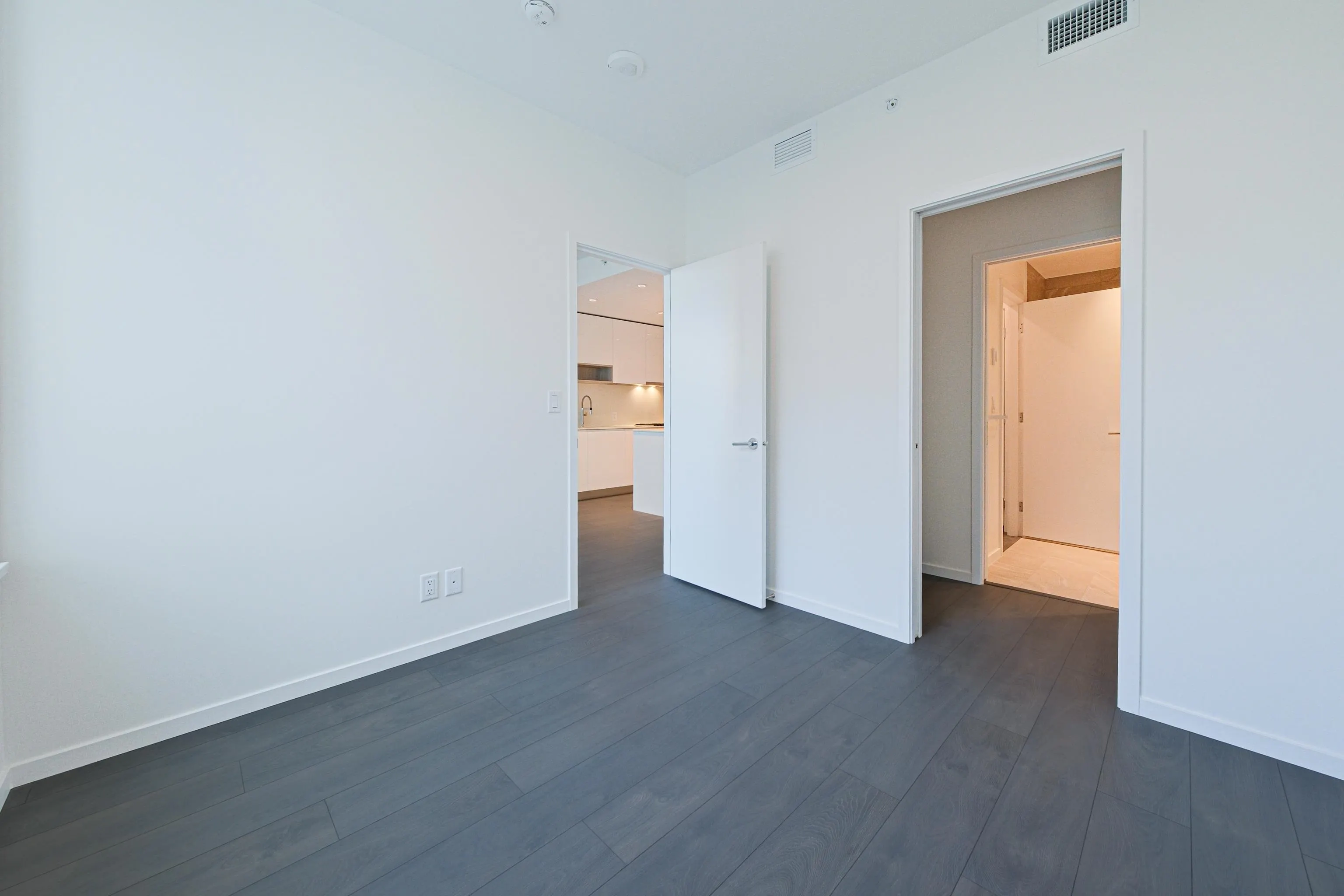 752 6500 Minoru Boulevard