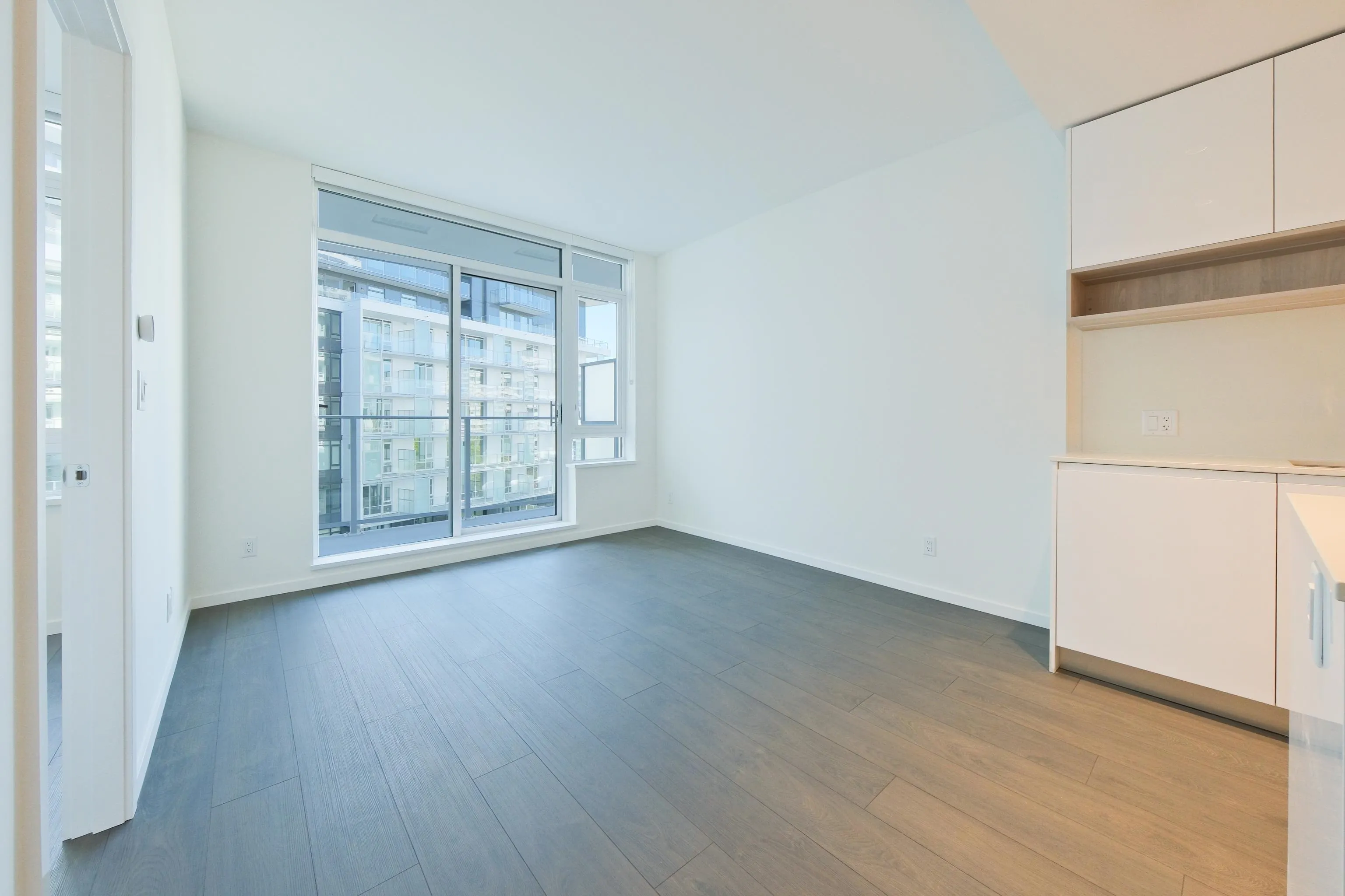 752 6500 Minoru Boulevard