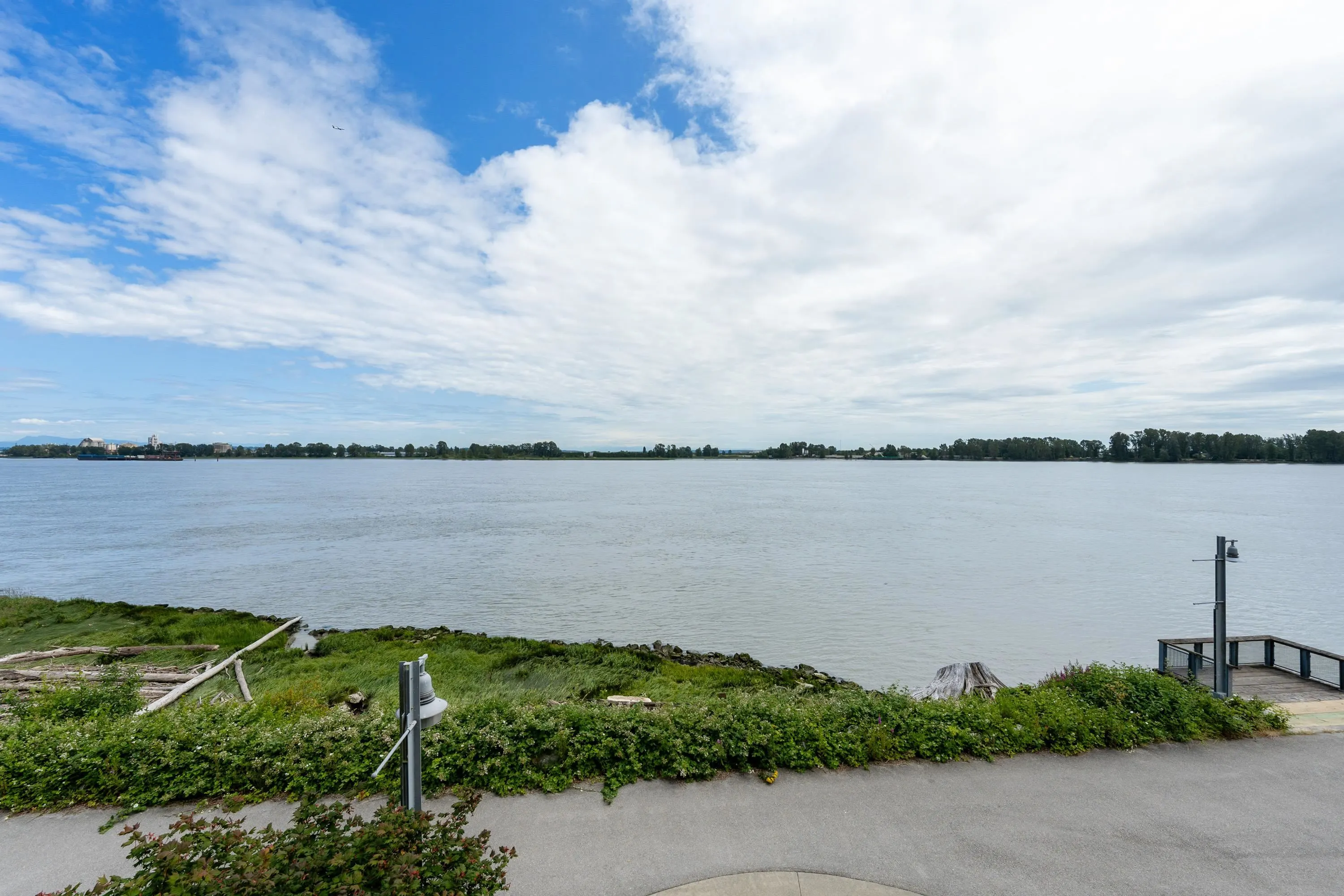 311 14300 Riverport Way