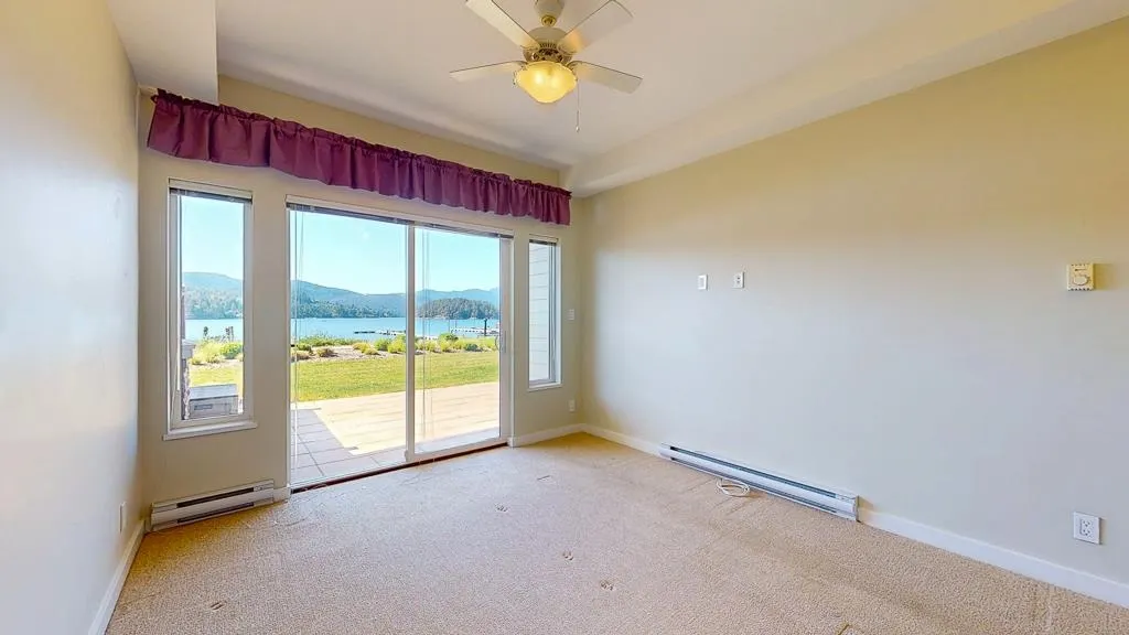 5993 Beachgate Lane