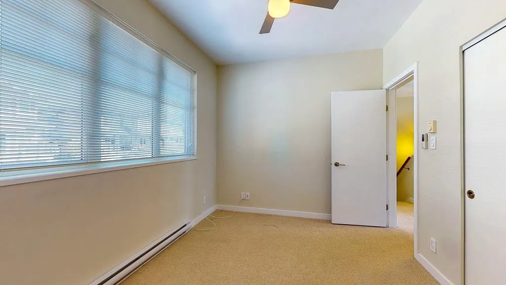 5993 Beachgate Lane