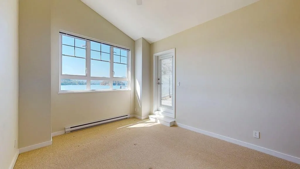 5993 Beachgate Lane
