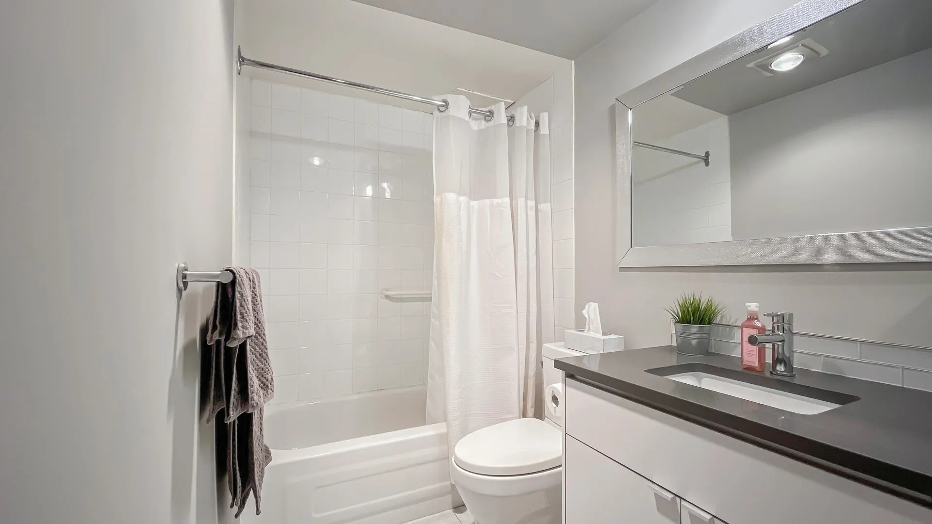 110 9270 Salish Court