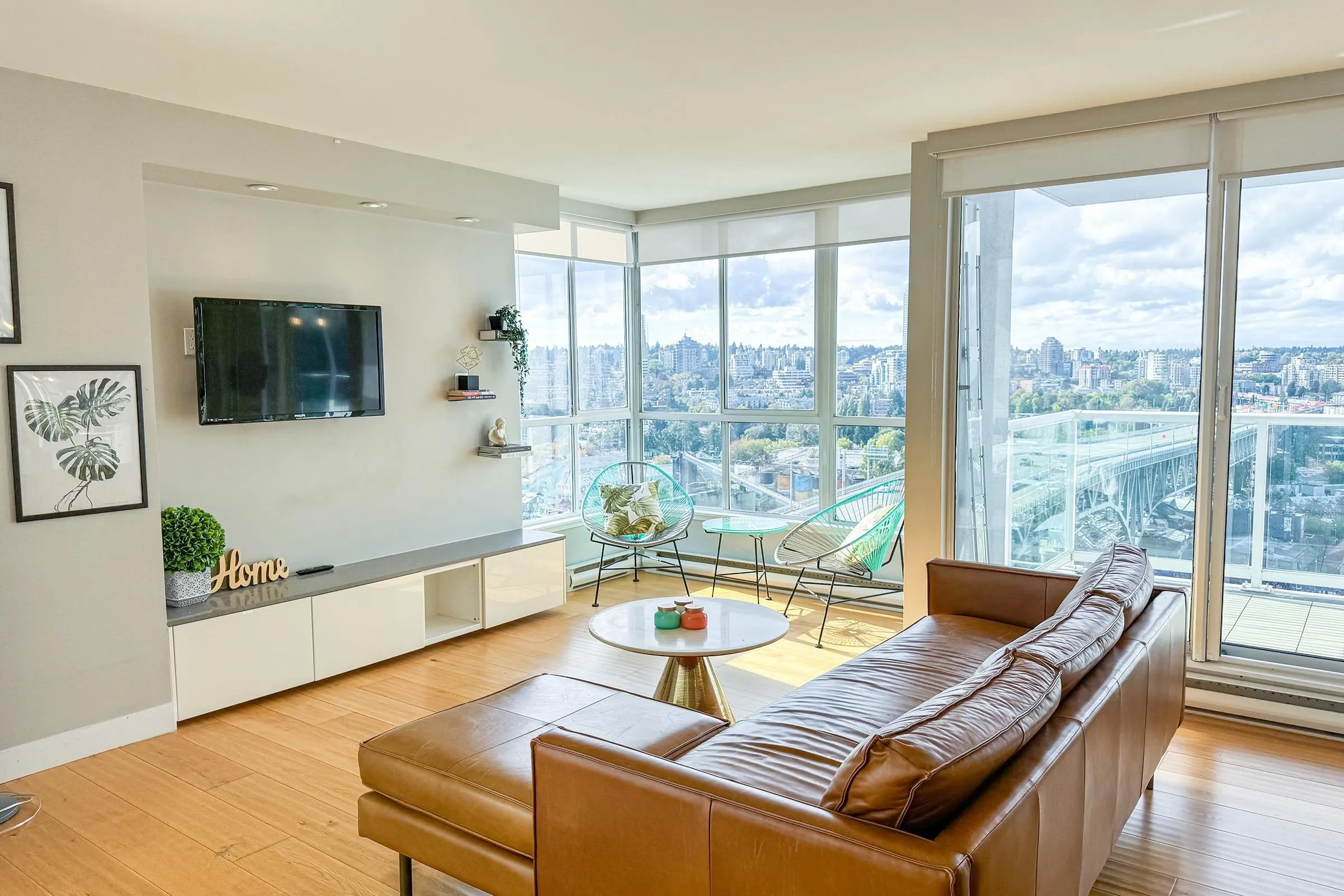 2207 1500 Howe Street