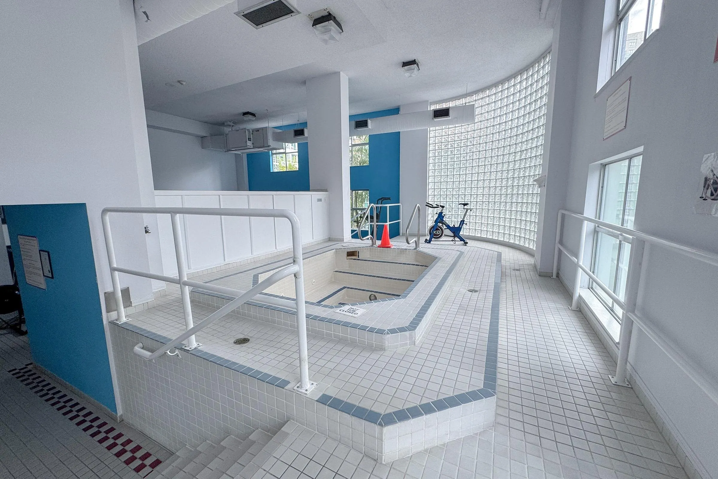 2207 1500 Howe Street