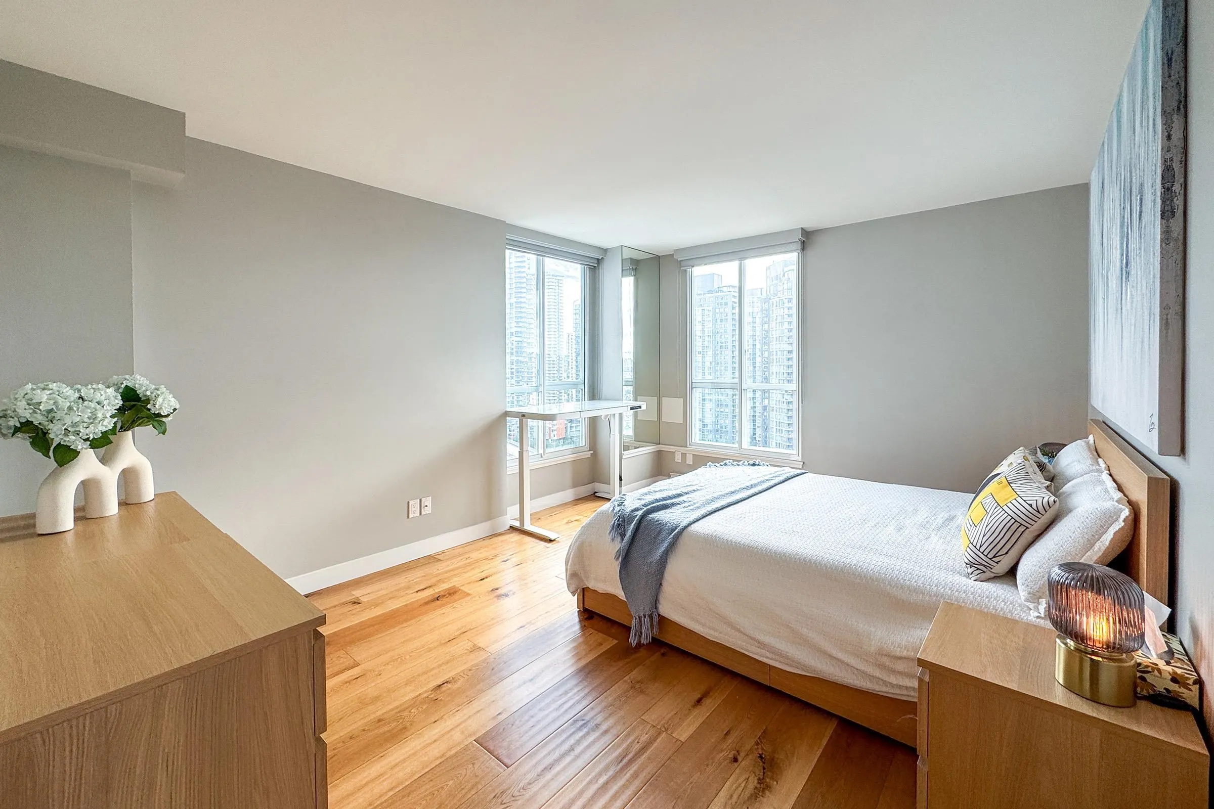 2207 1500 Howe Street