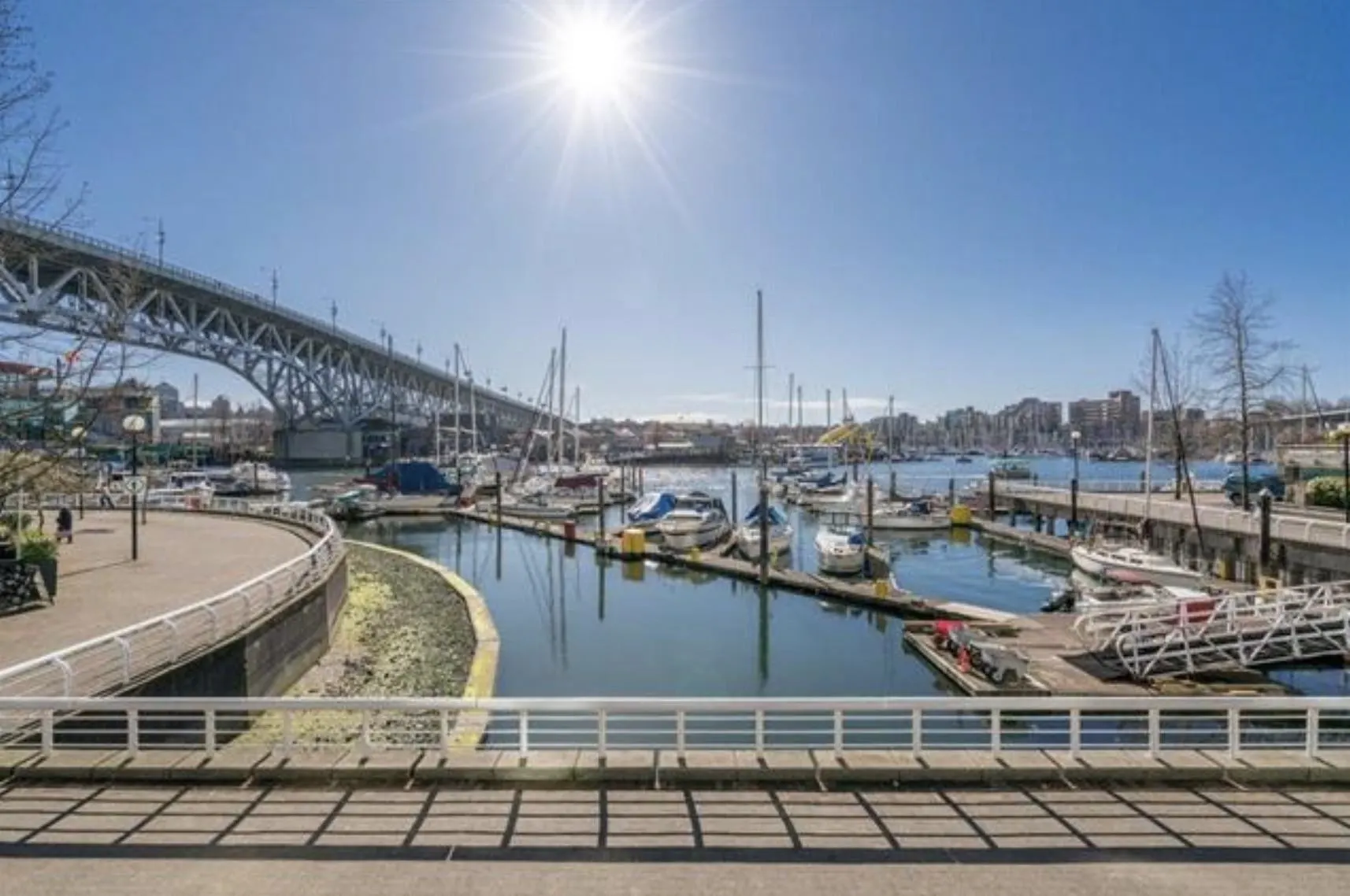 2207 1500 Howe Street