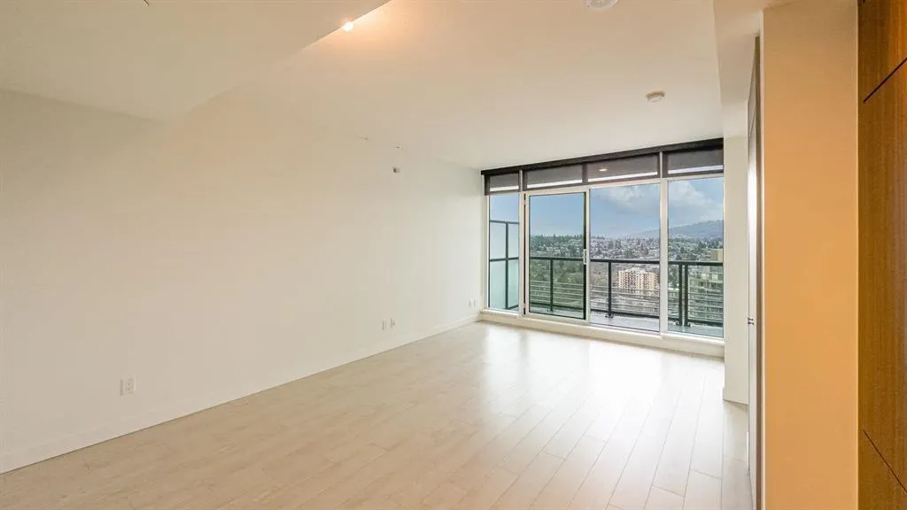 3110 4730 Lougheed Highway