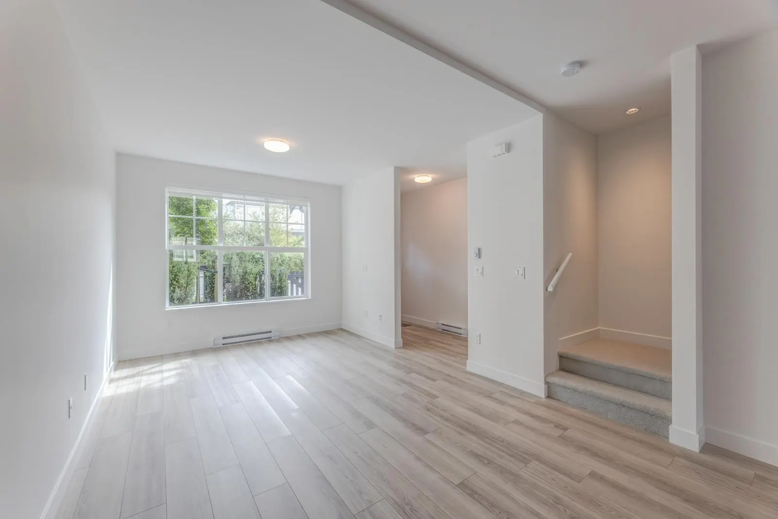 120 3421 Queenston Avenue