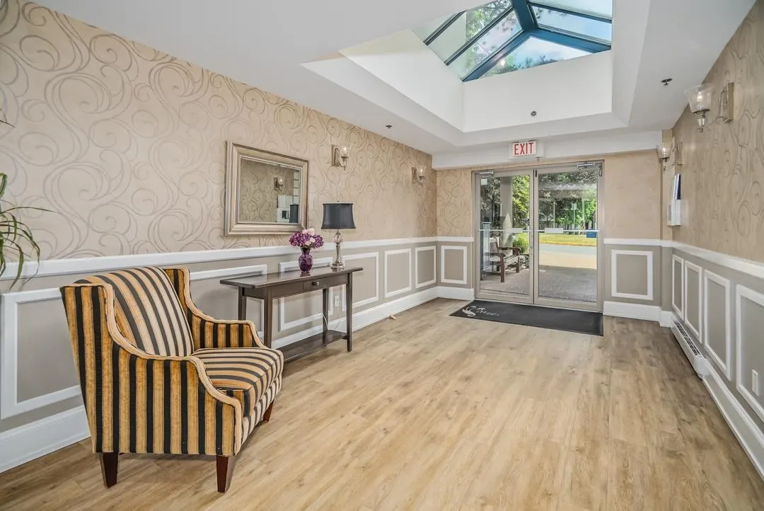 108 4753 W River Road