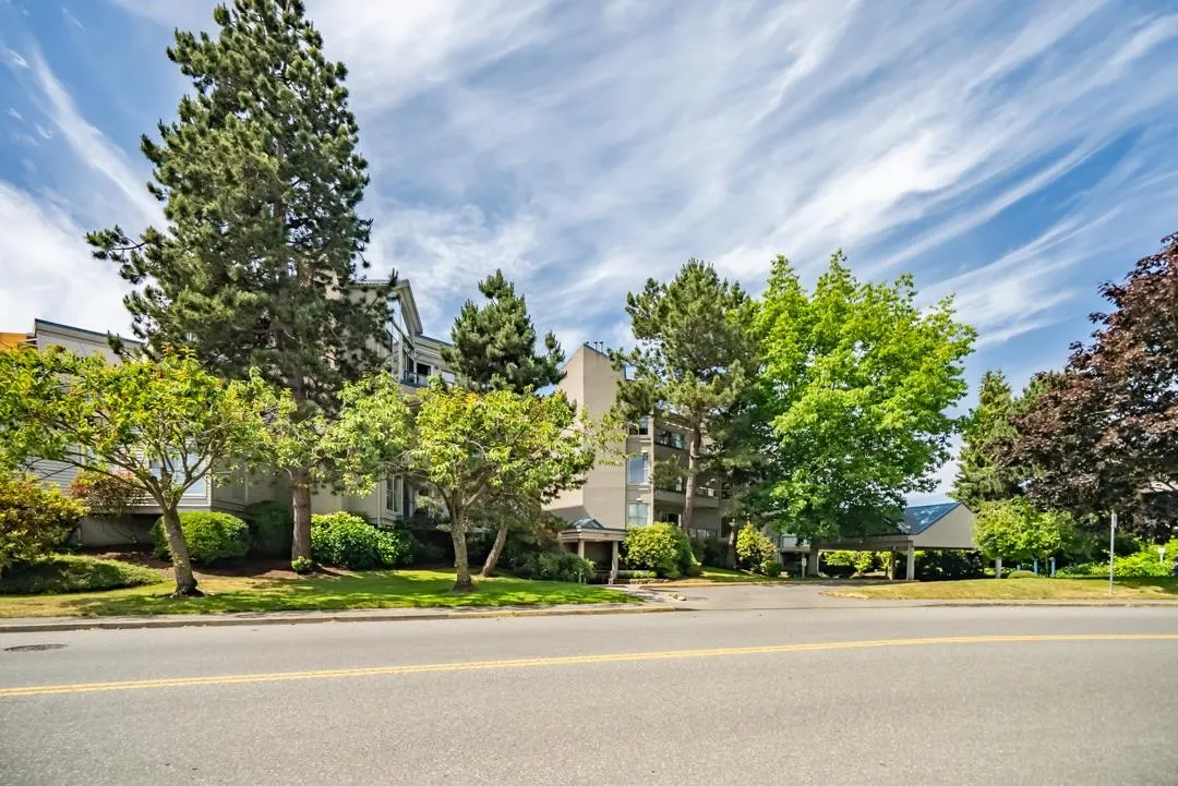 108 4753 W River Road