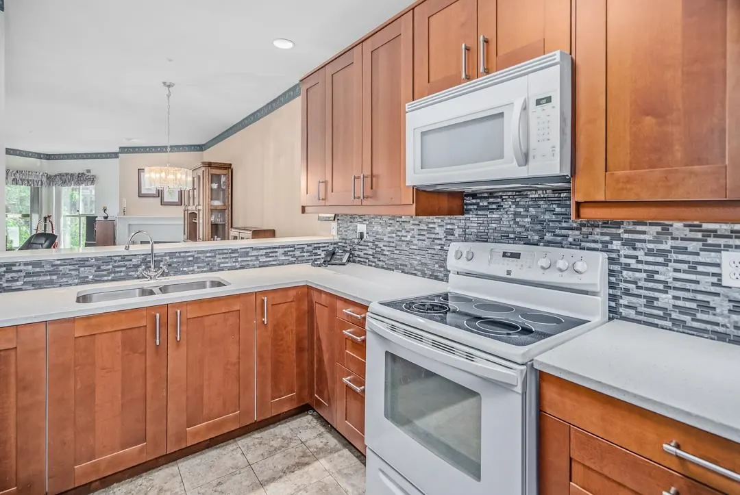 108 4753 W River Road