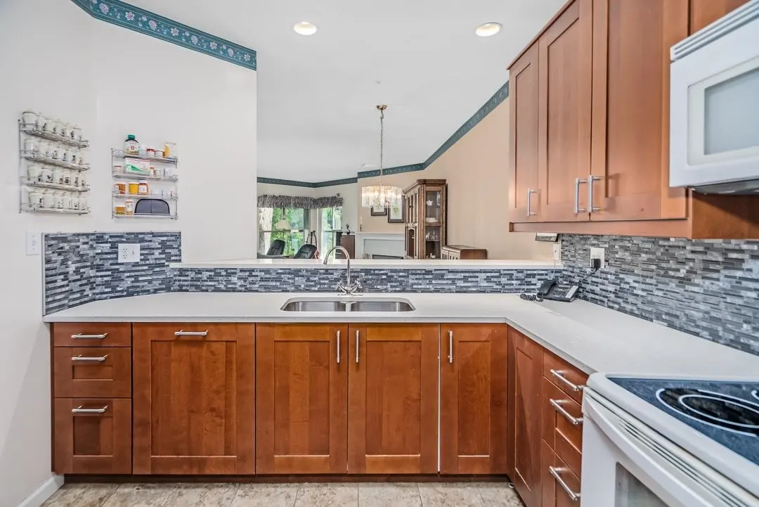 108 4753 W River Road