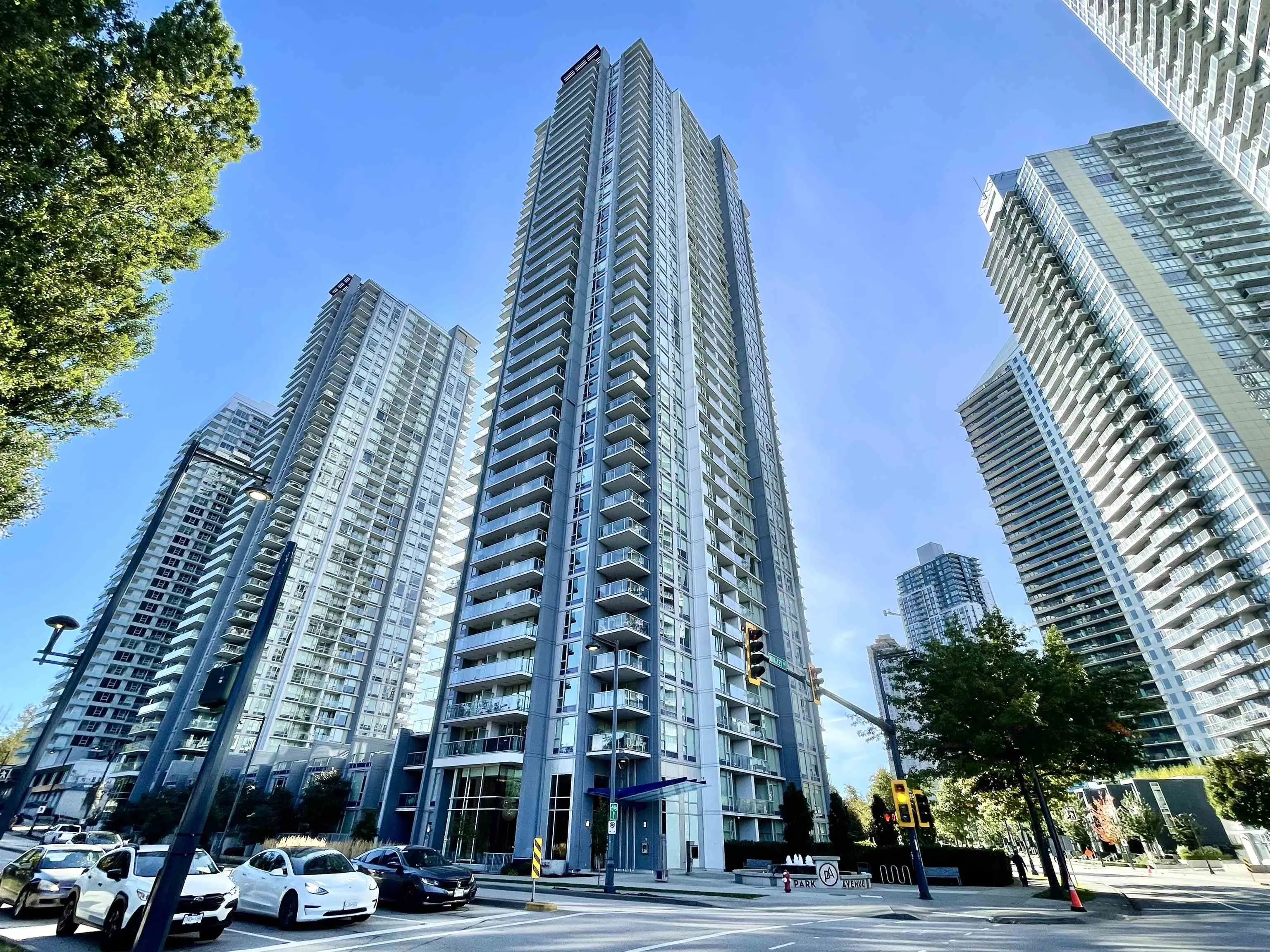 3115 13696 100 Avenue