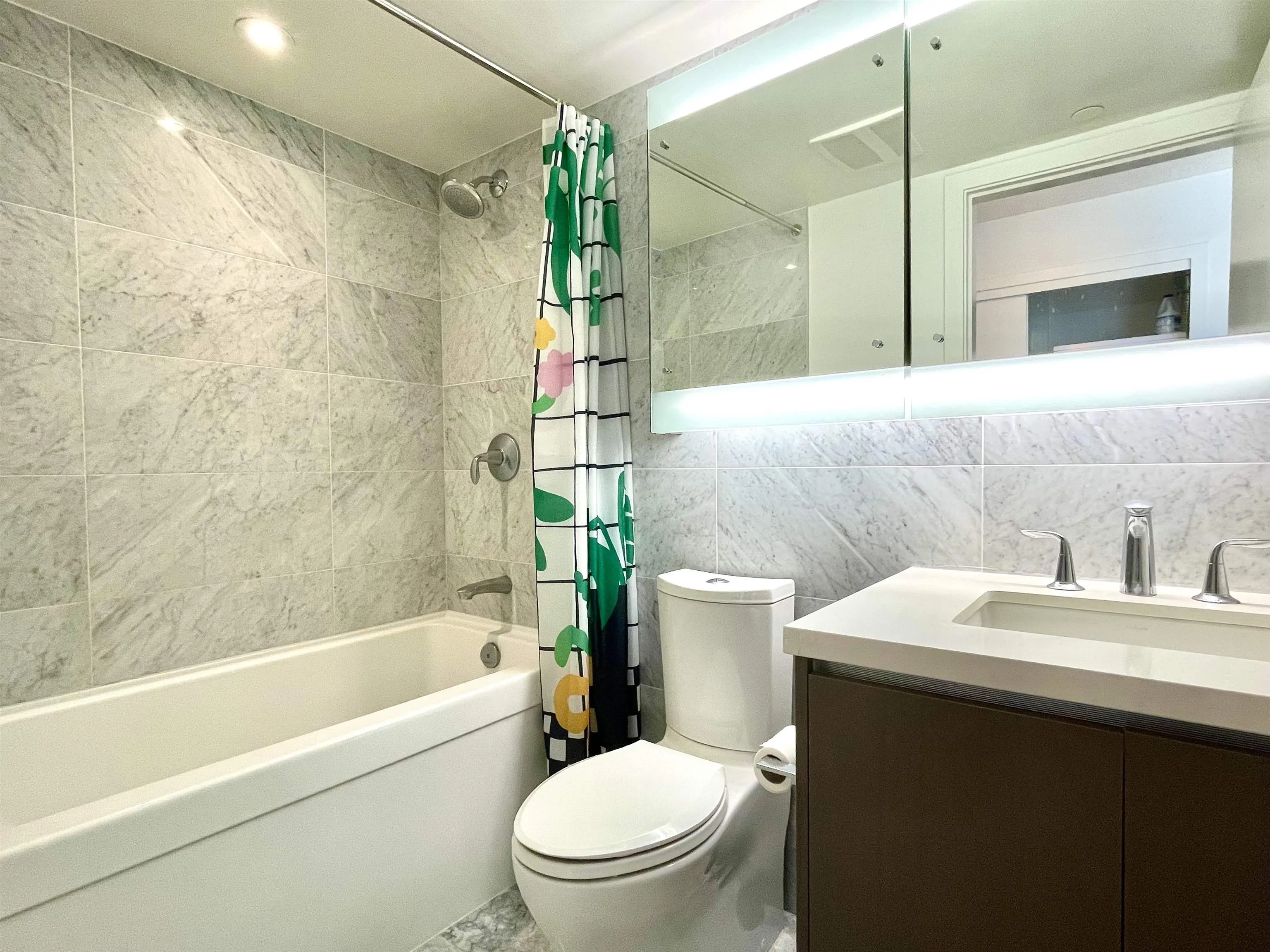 3115 13696 100 Avenue