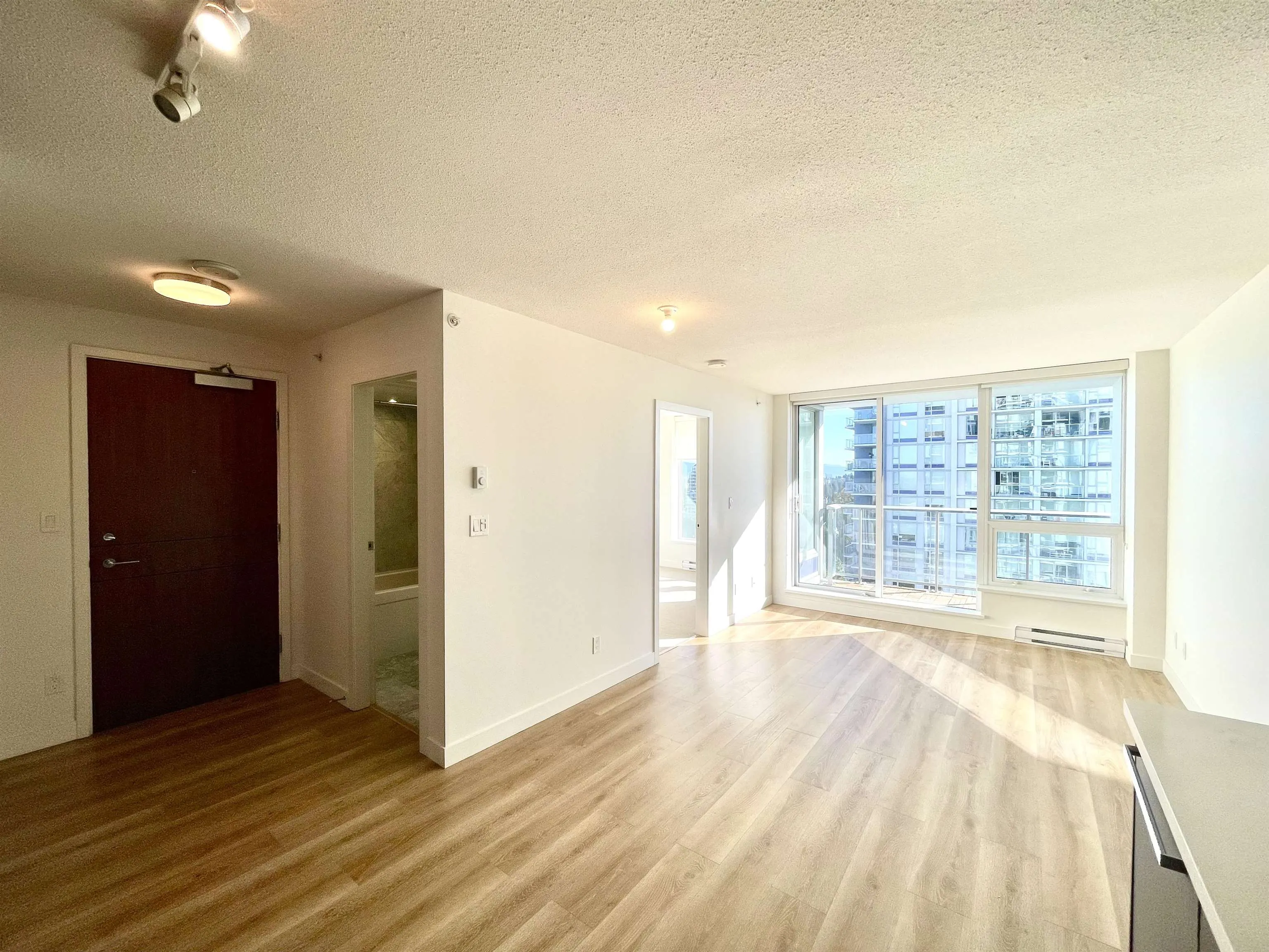 3115 13696 100 Avenue