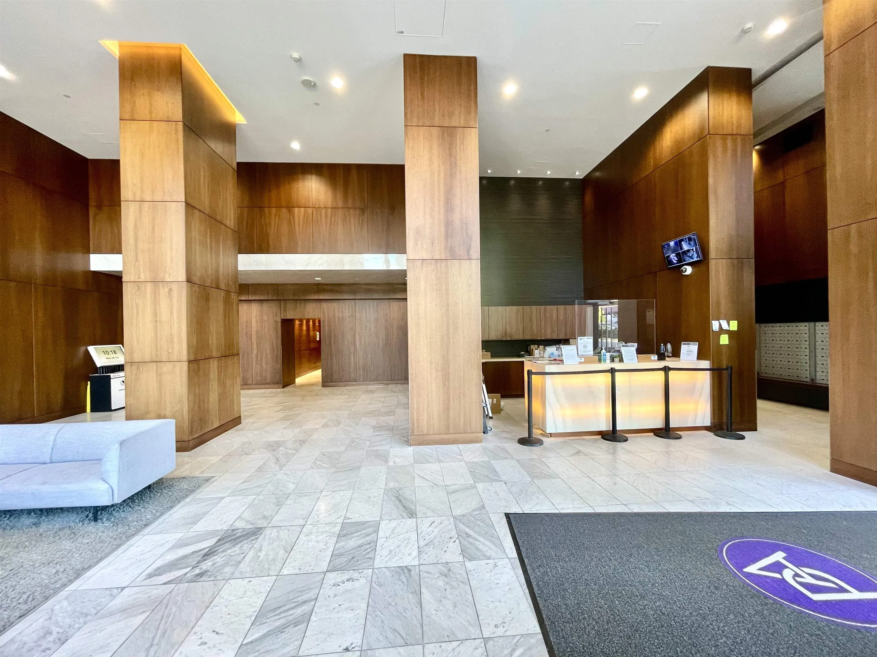 3115 13696 100 Avenue