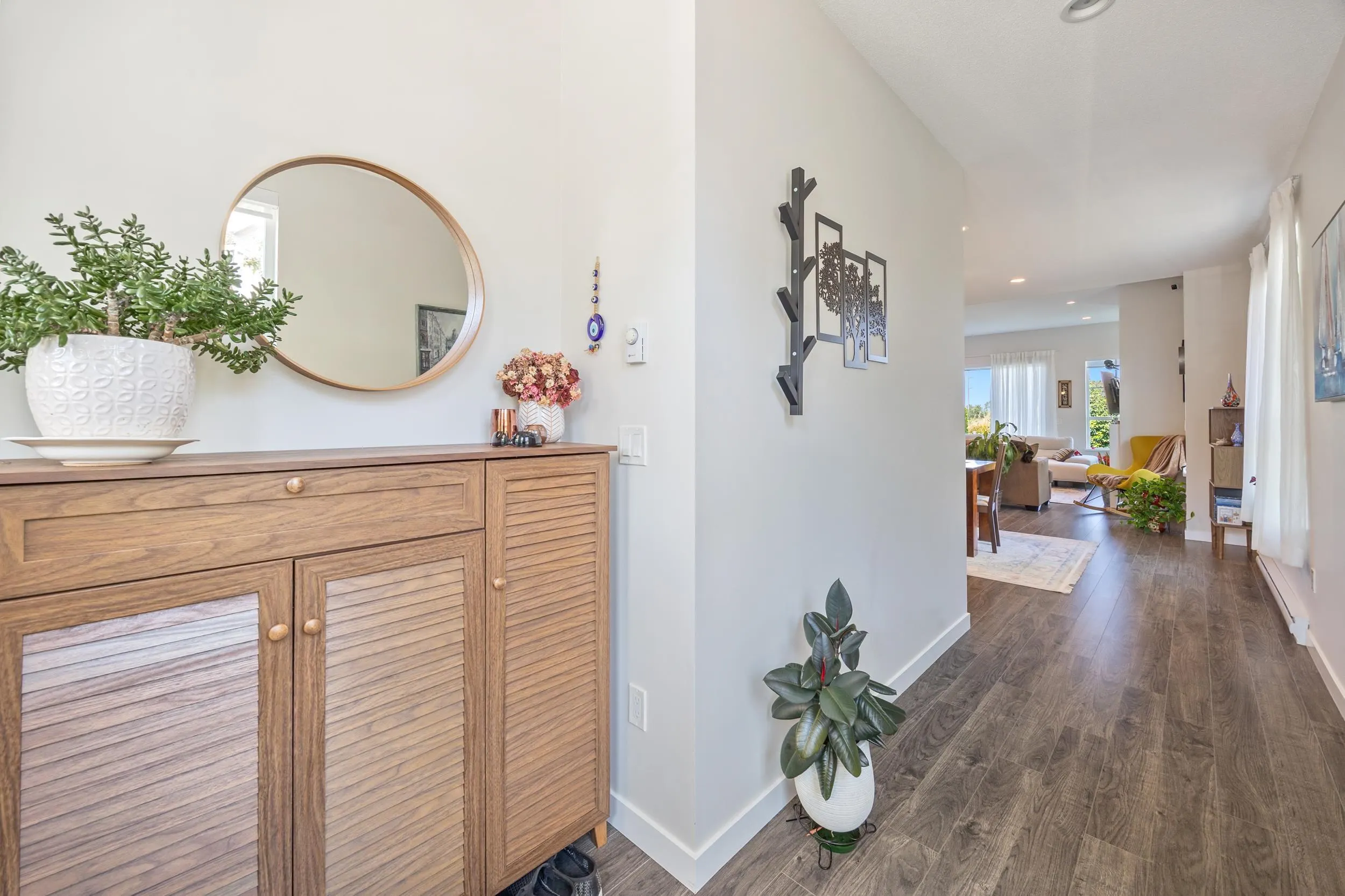 12B 5551 Admiral Way