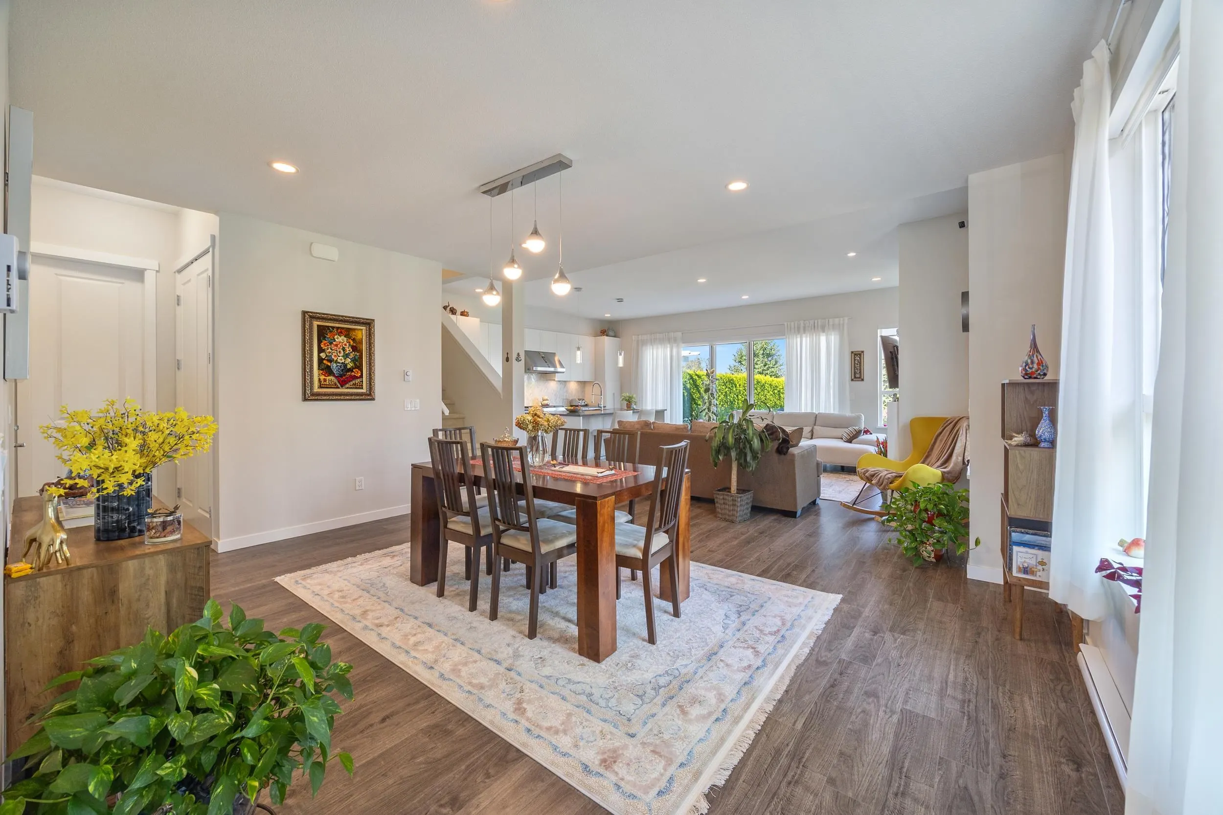 12B 5551 Admiral Way