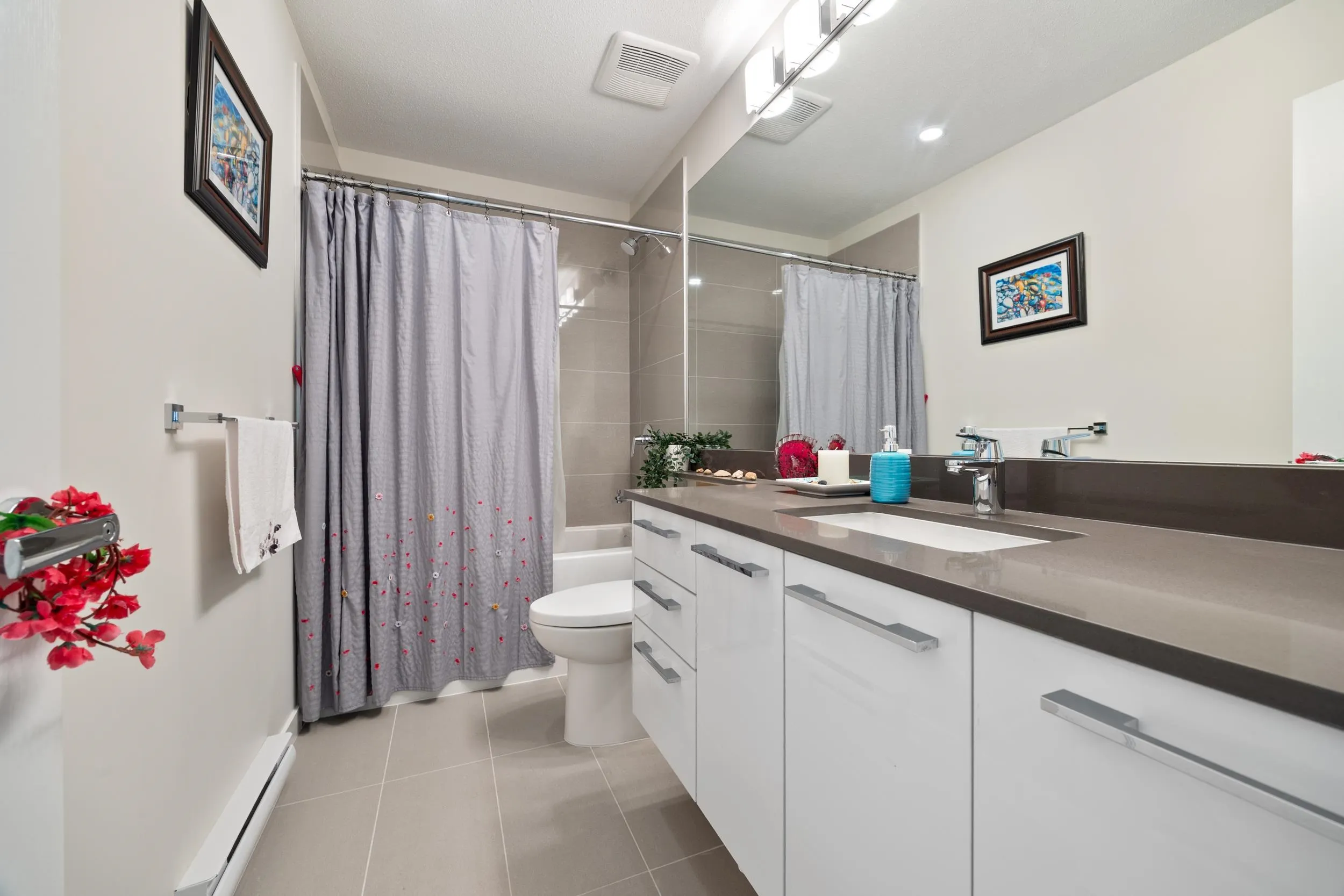 12B 5551 Admiral Way