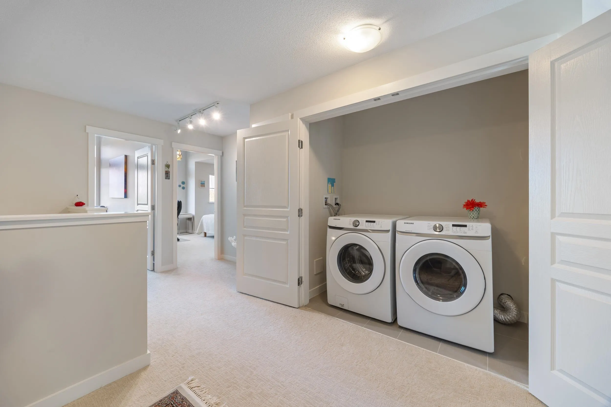 12B 5551 Admiral Way