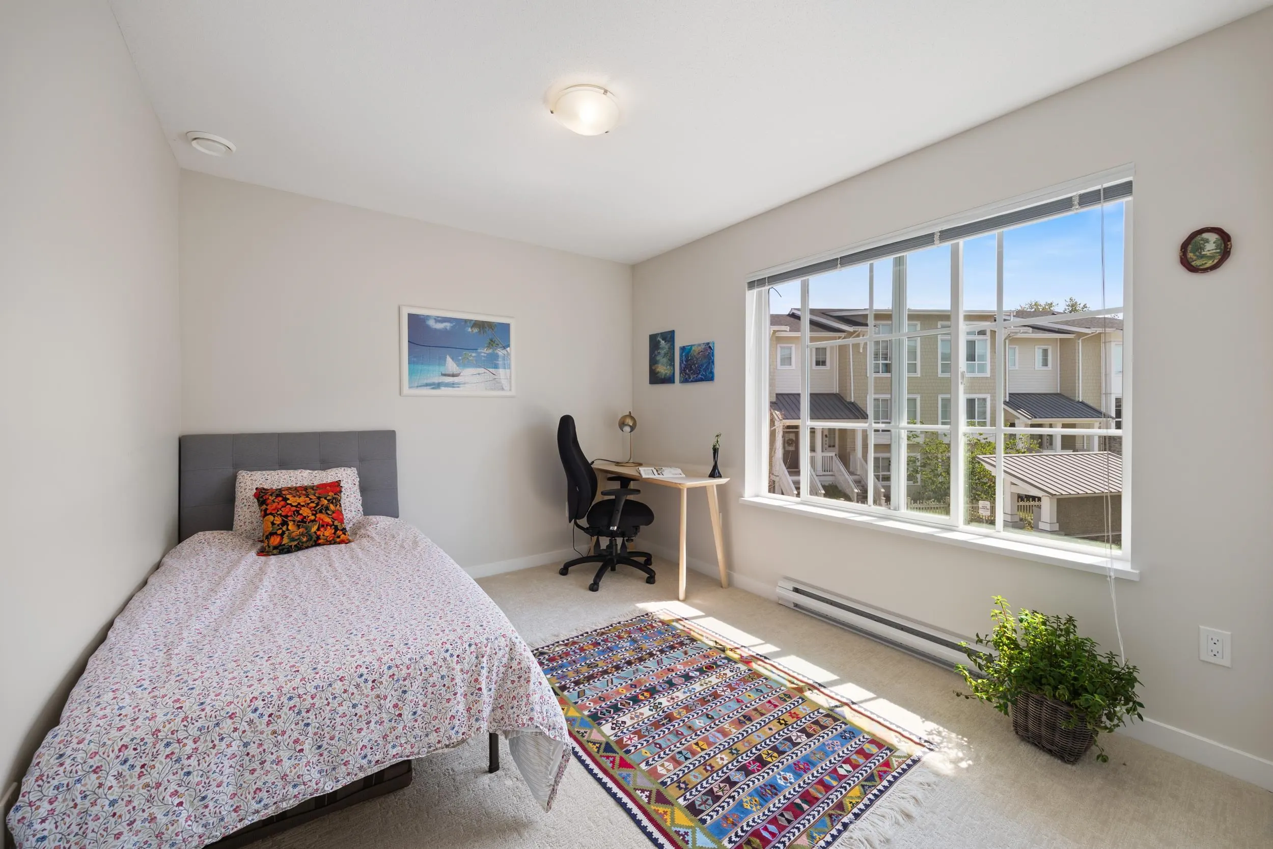 12B 5551 Admiral Way