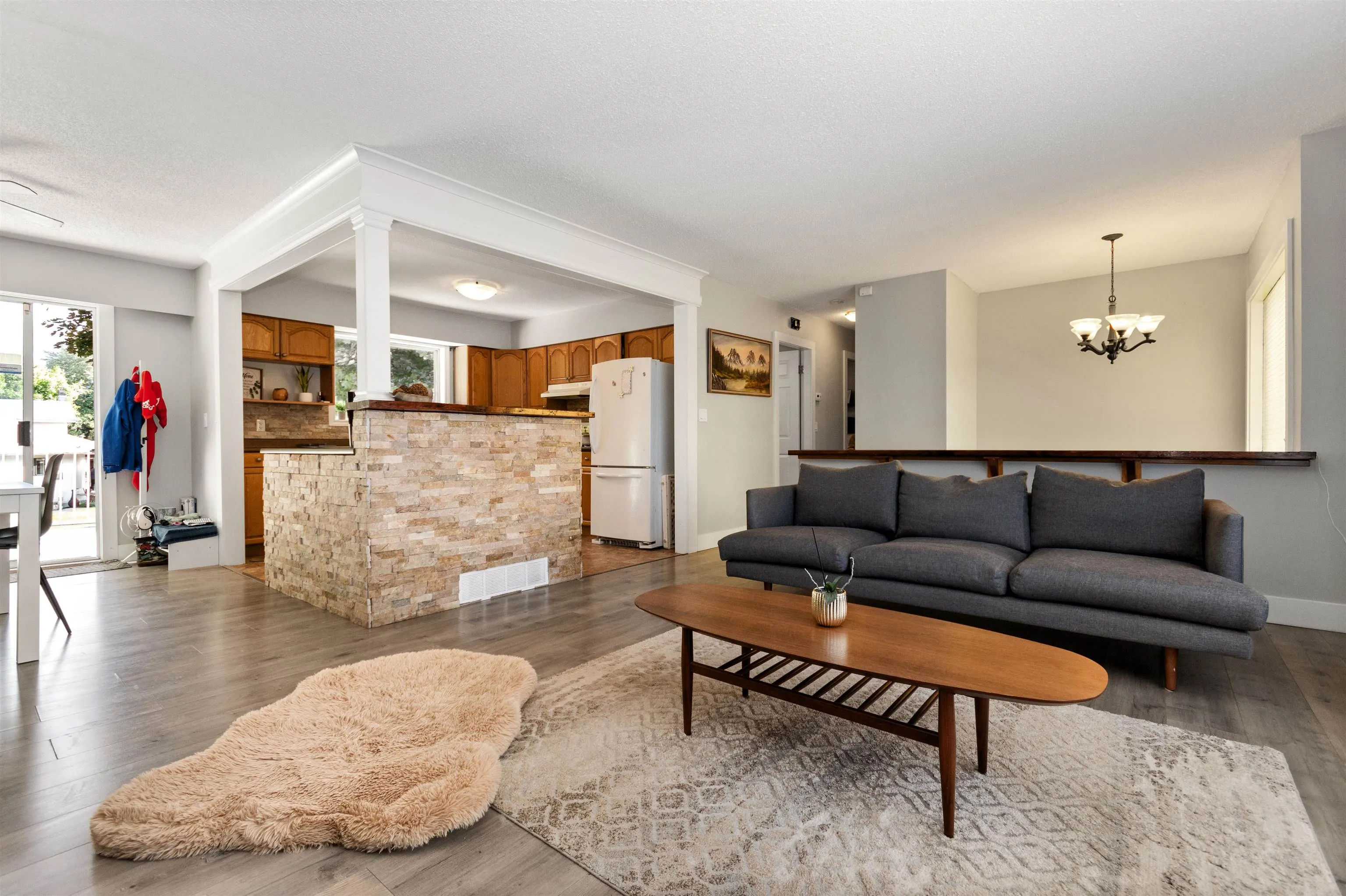 9476 Paula Crescent