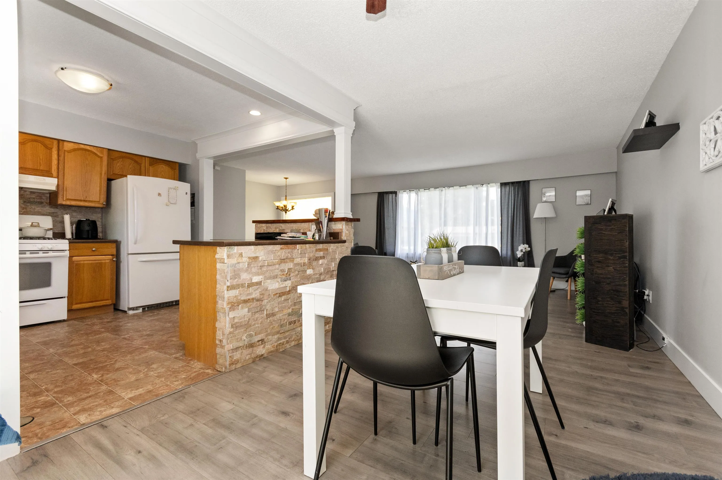 9476 Paula Crescent