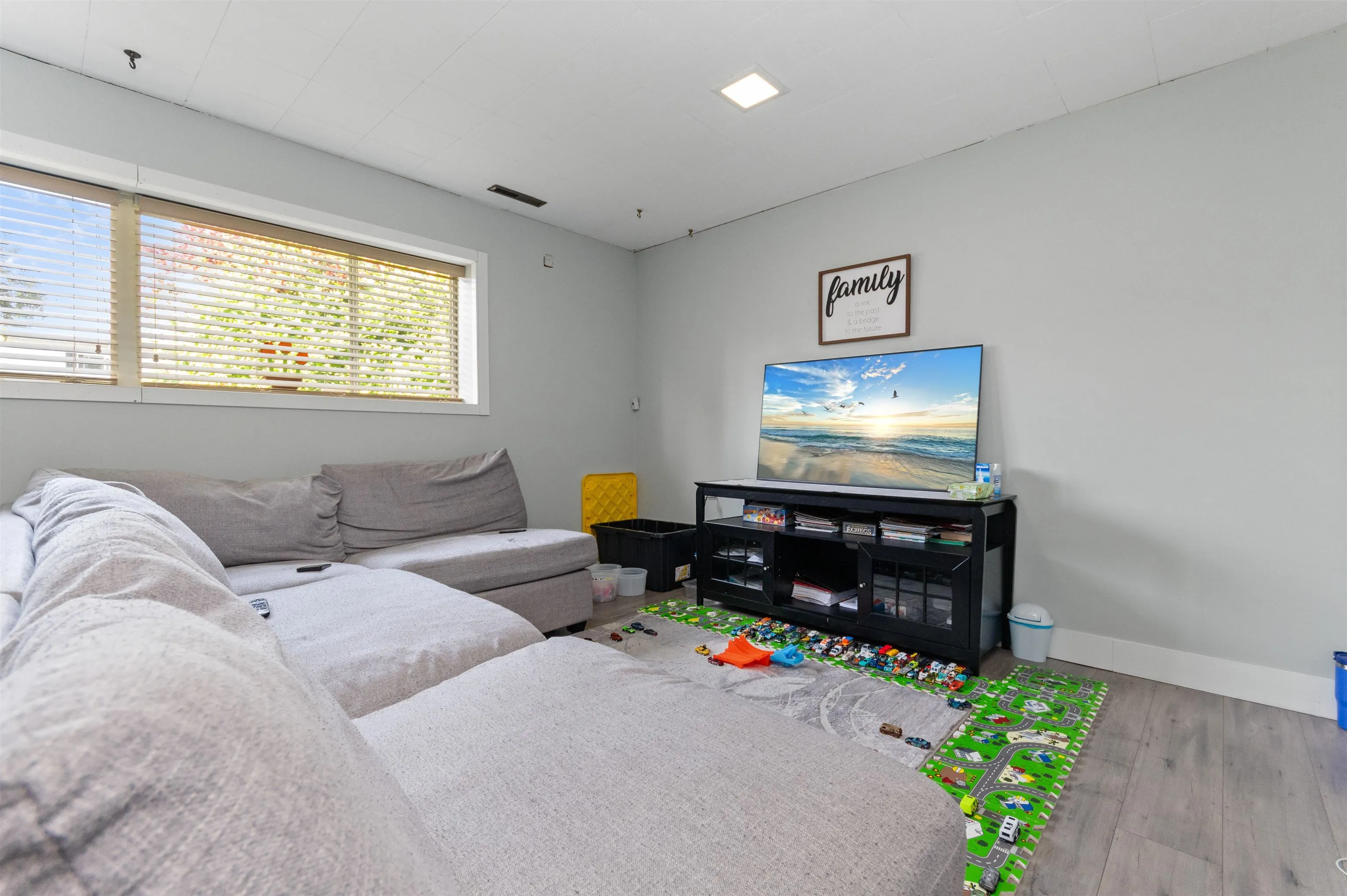 9476 Paula Crescent