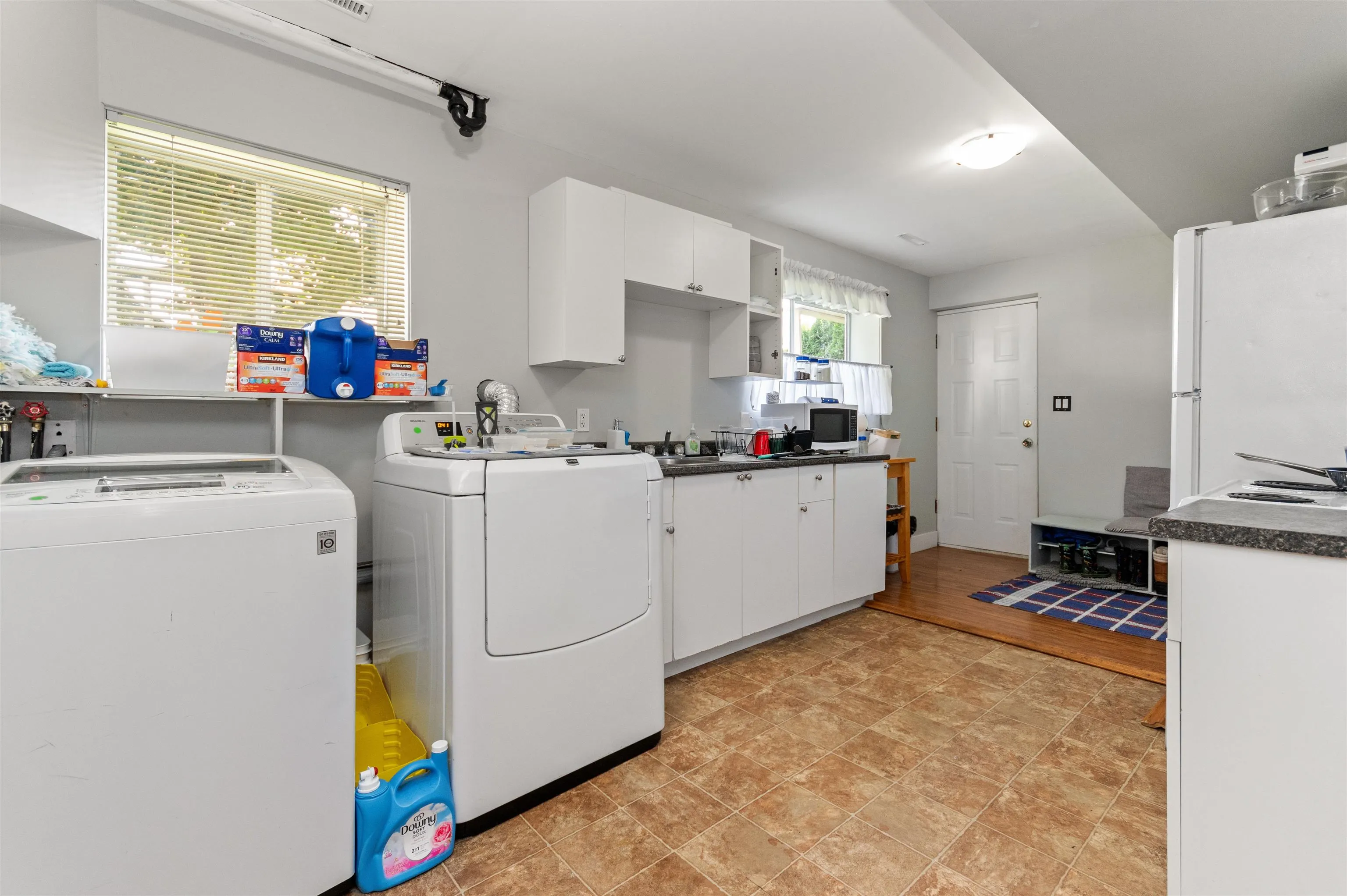 9476 Paula Crescent