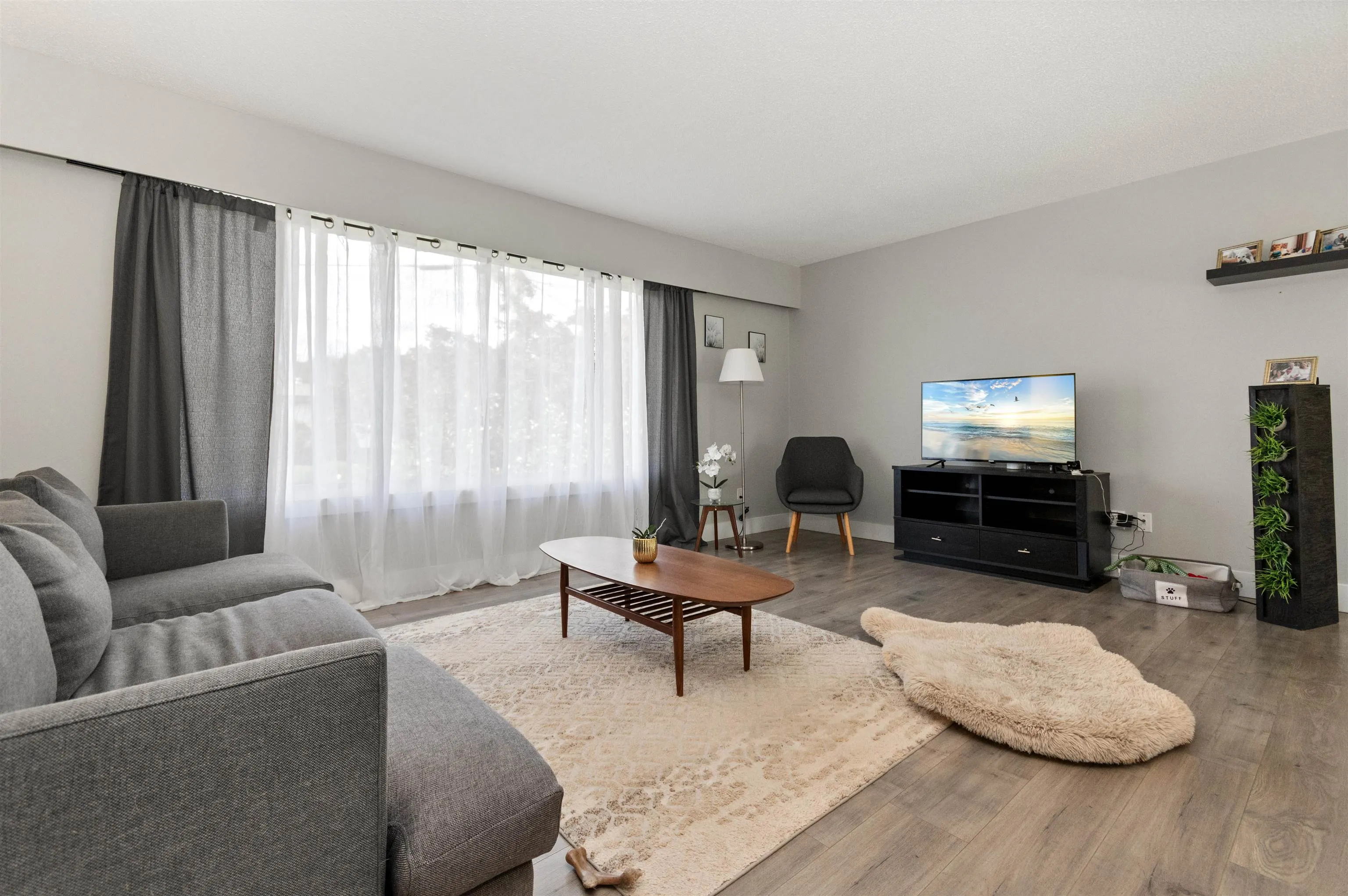 9476 Paula Crescent