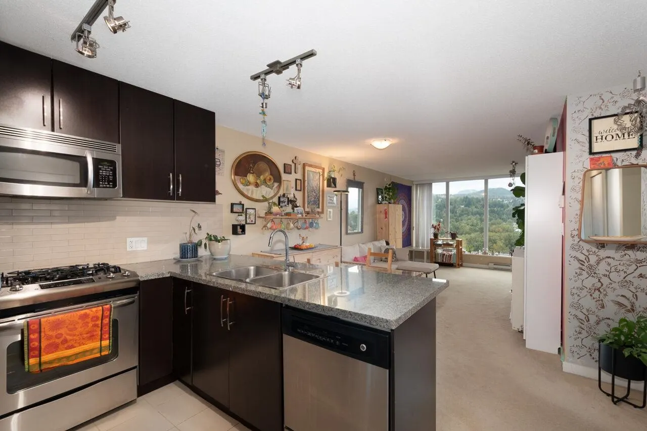 2207 660 Nootka Way