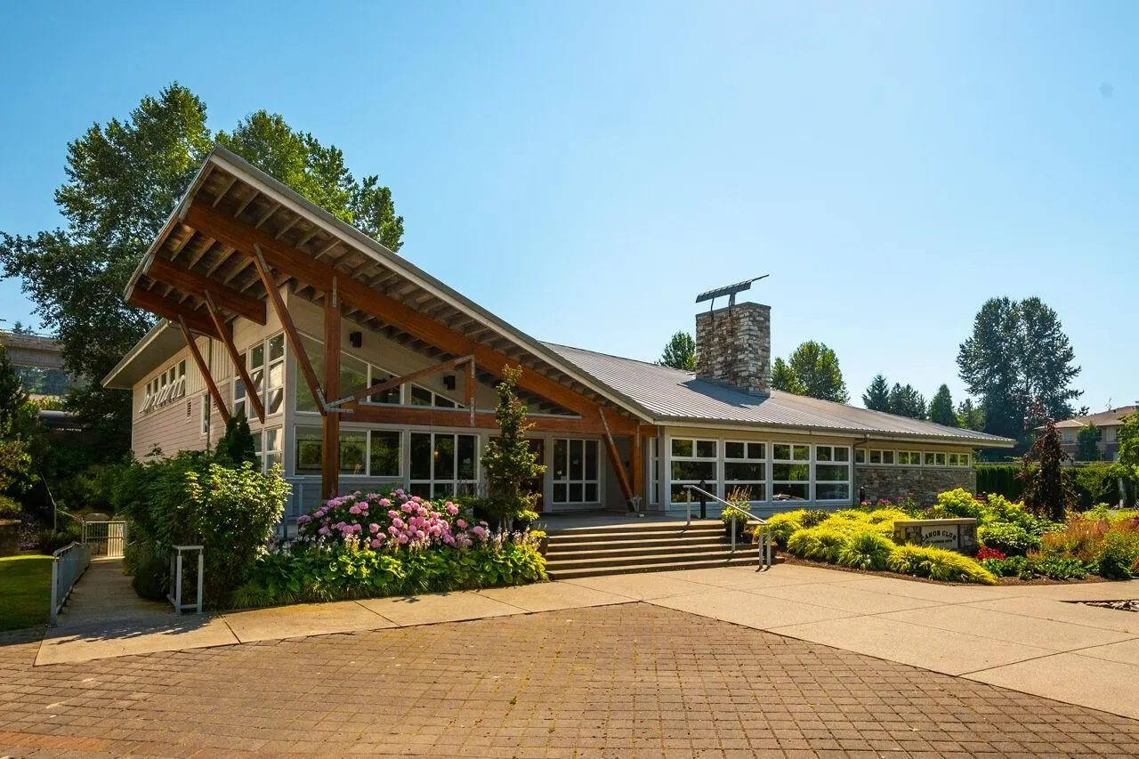 2207 660 Nootka Way