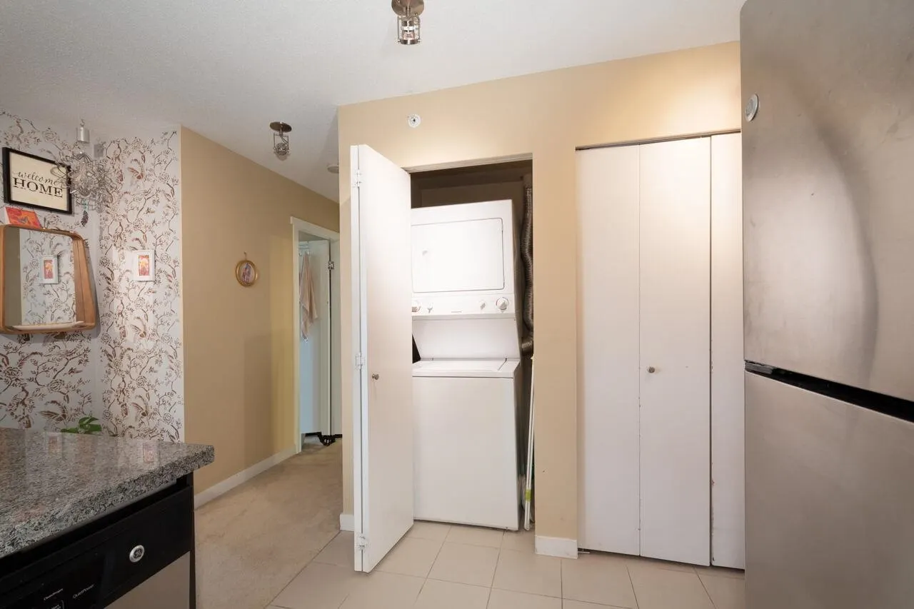 2207 660 Nootka Way
