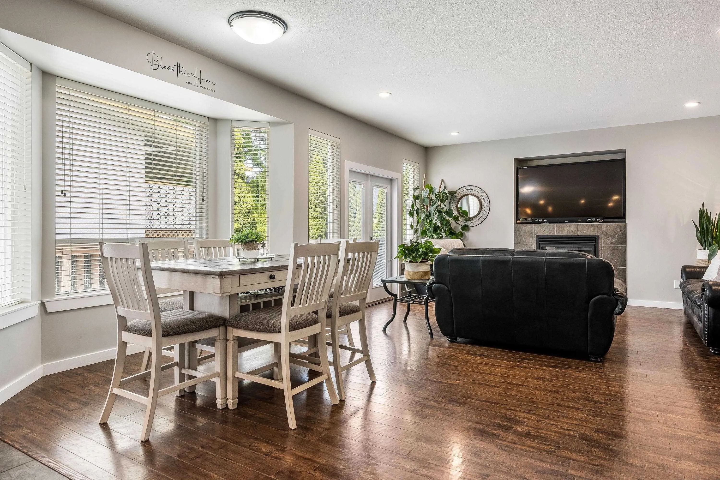 10011 Killarney Drive