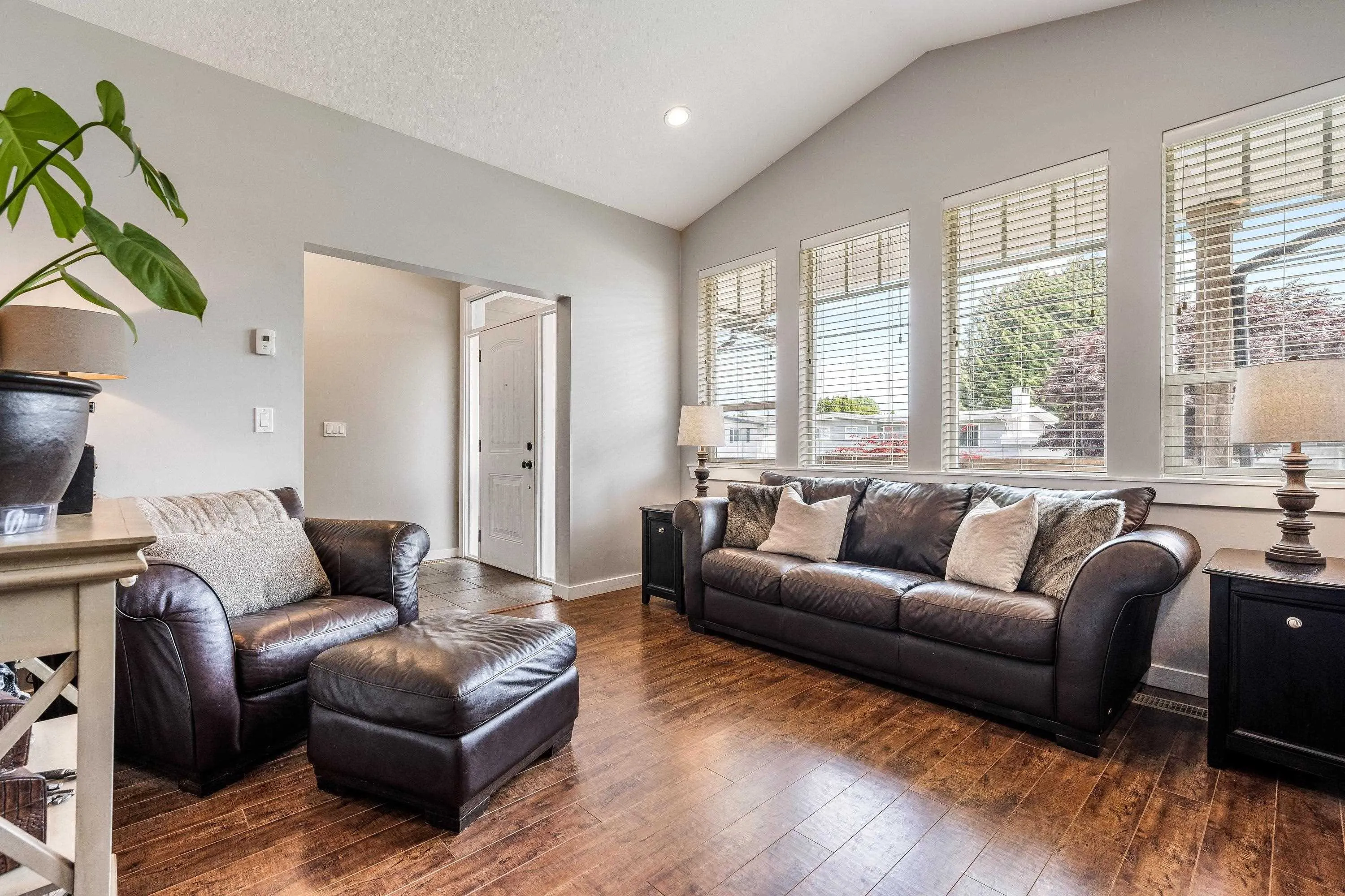 10011 Killarney Drive