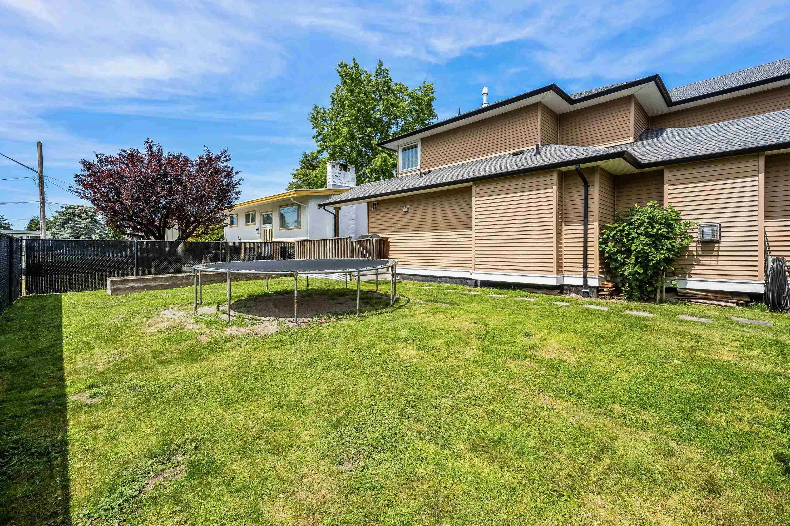 10011 Killarney Drive