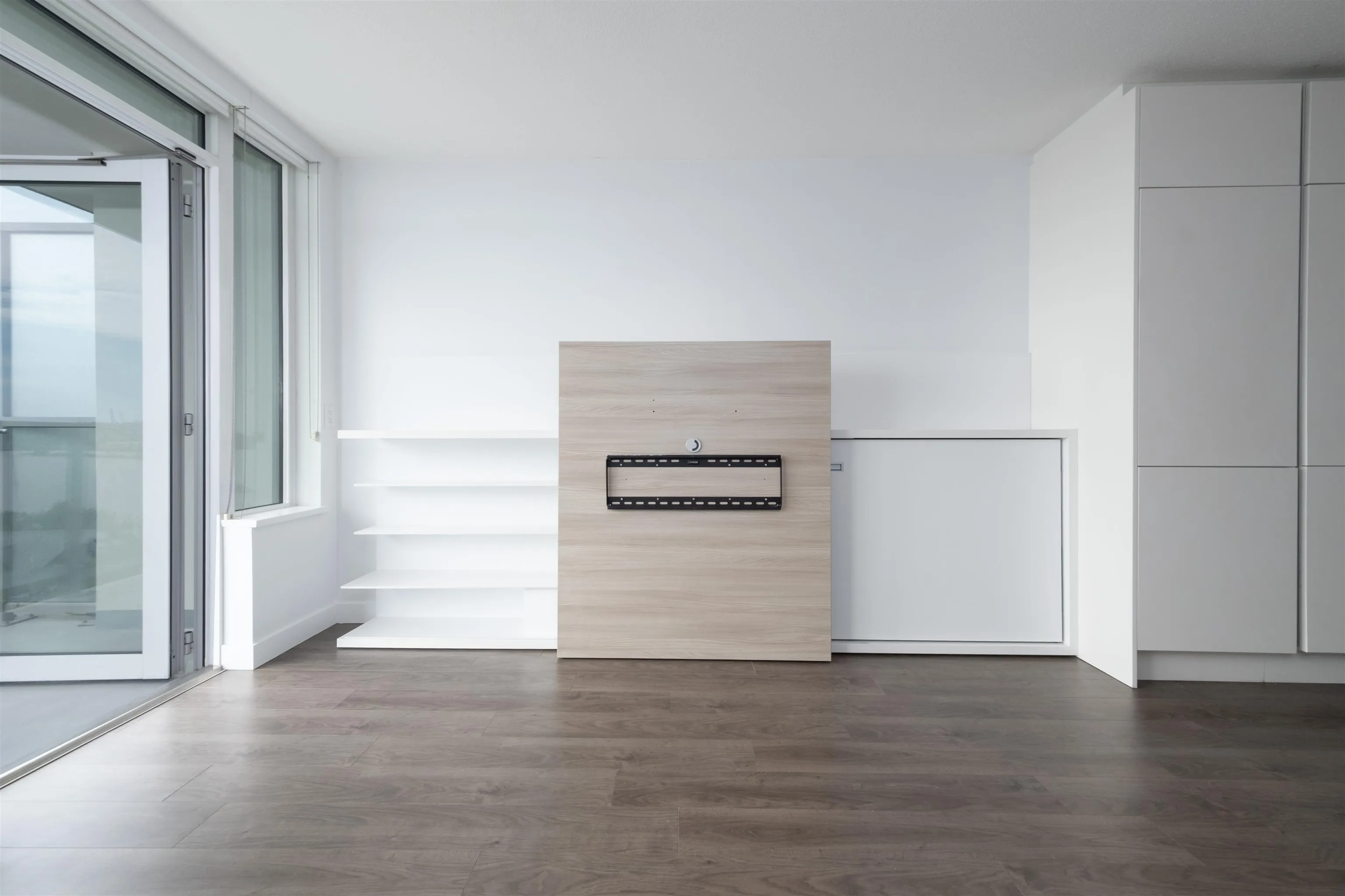 912 988 Quayside Drive